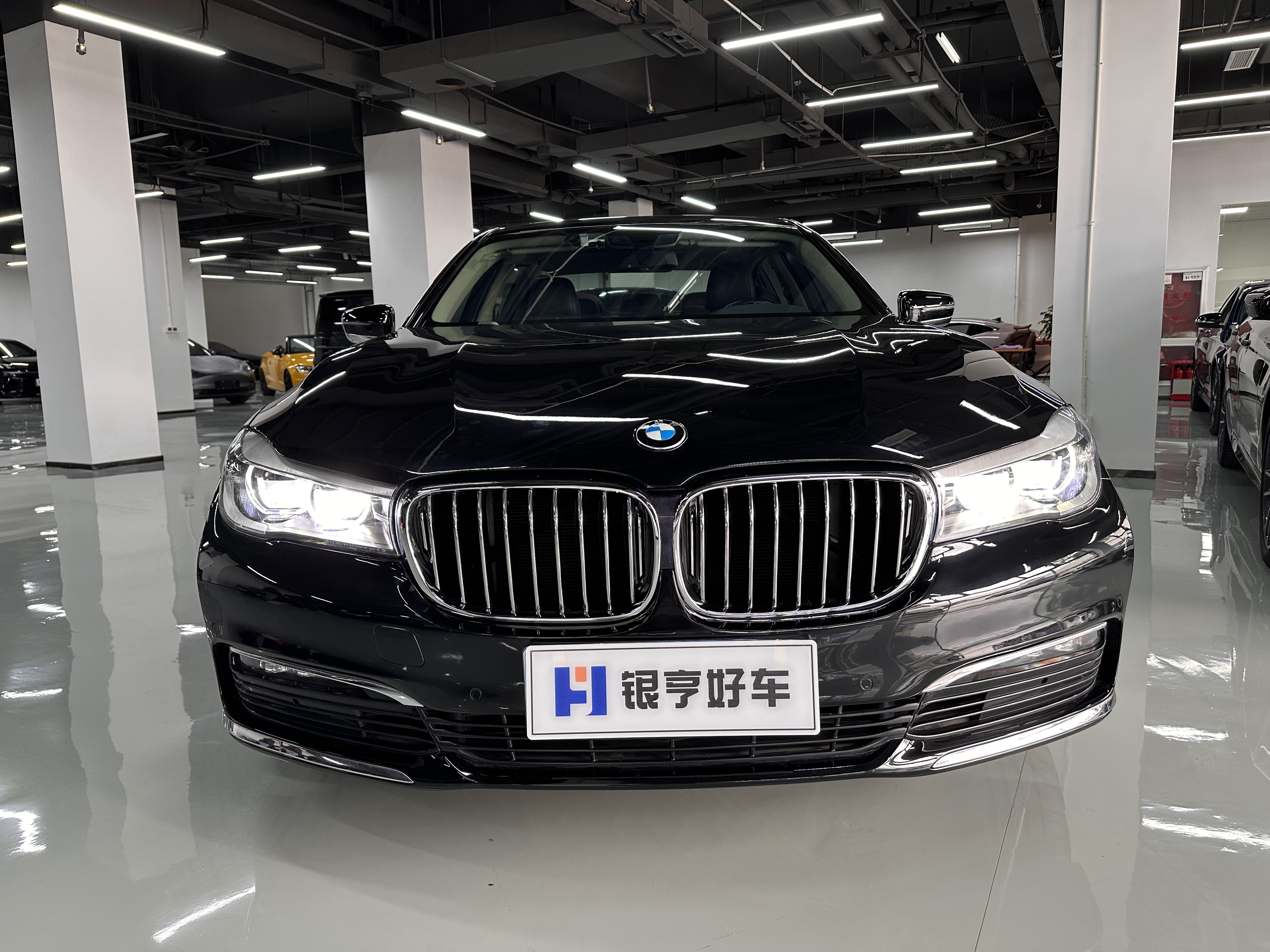 BMW 7 Series 2017 #4 BMW 7 Series 2017 car image #4