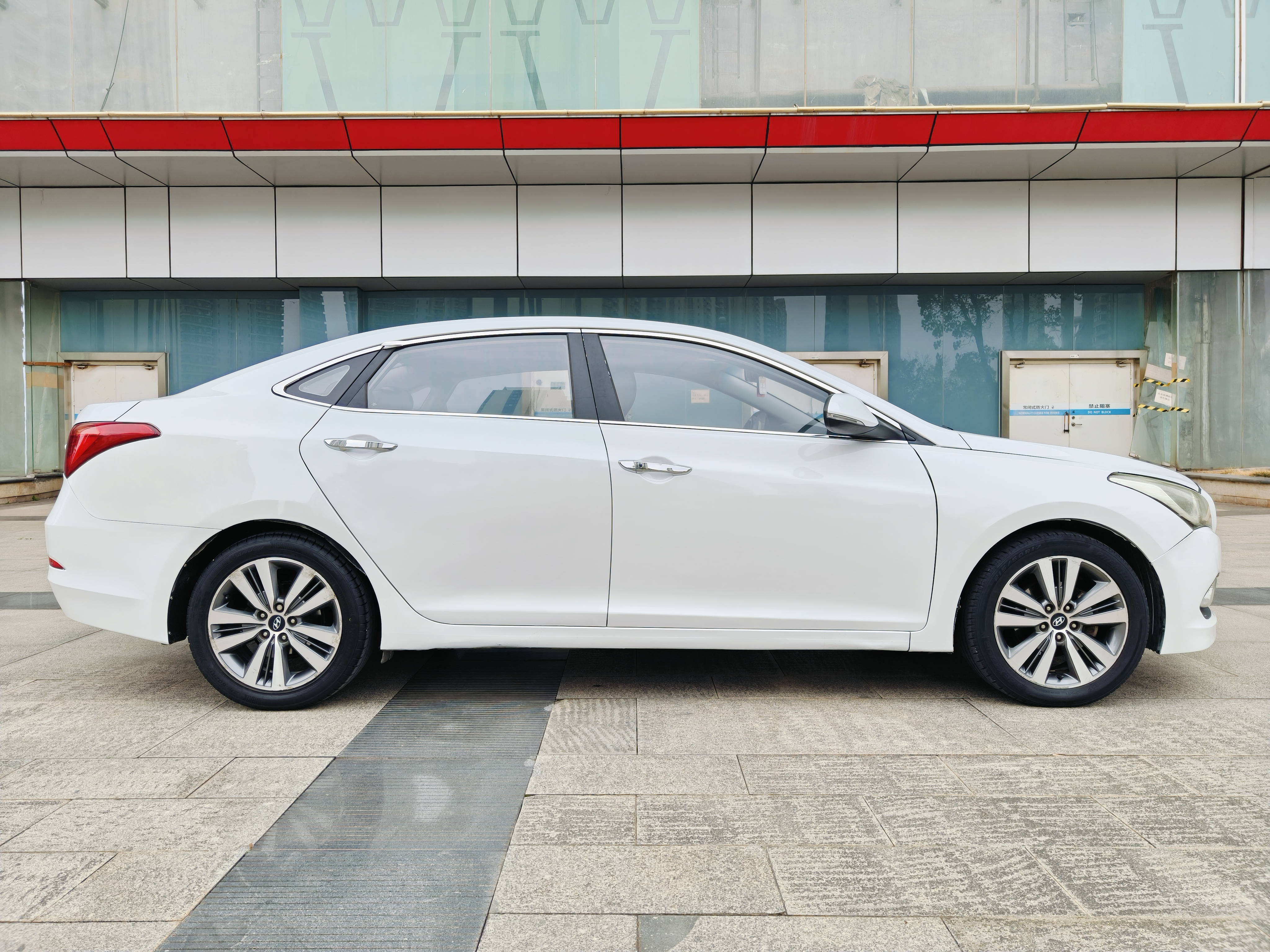 Hyundai Mistra 2016 car image #4