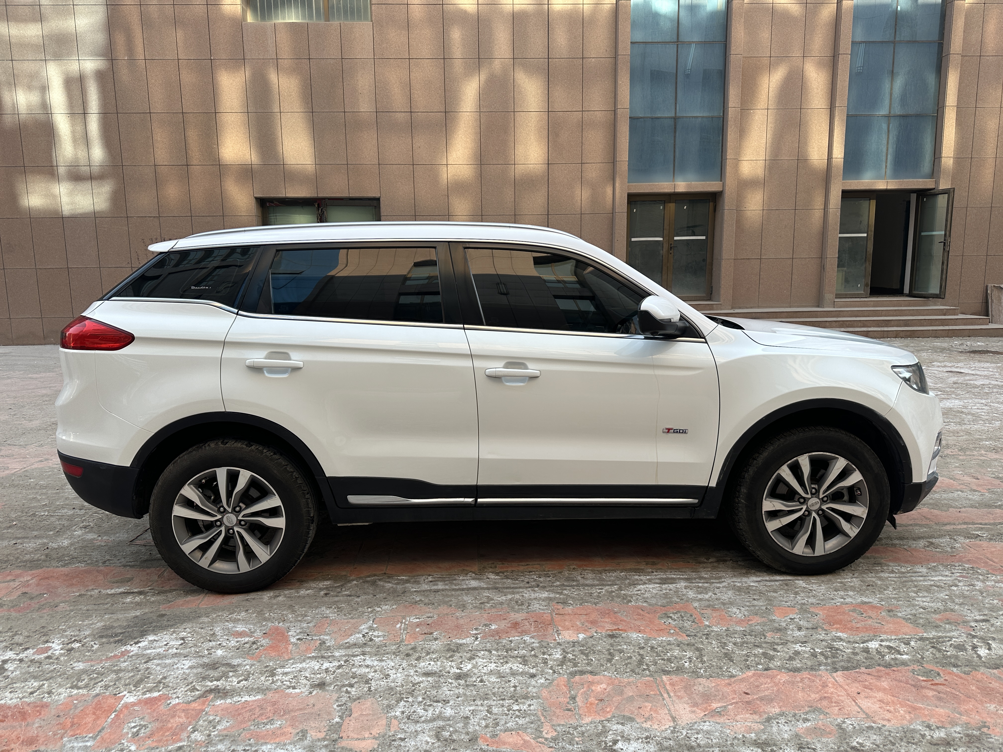 GEELY Boyue 2016 immagine di auto #4