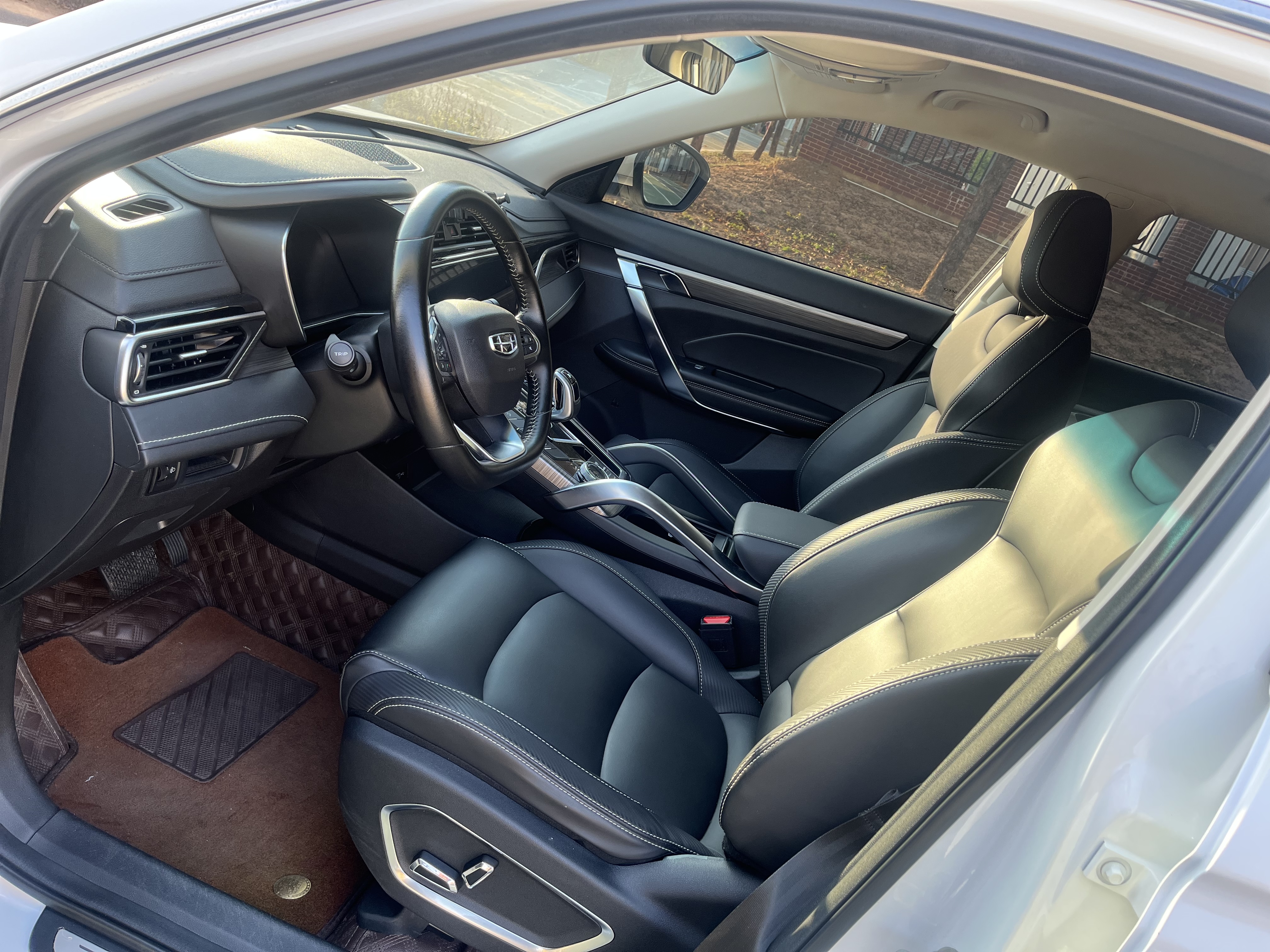 GEELY 2019 car image #4