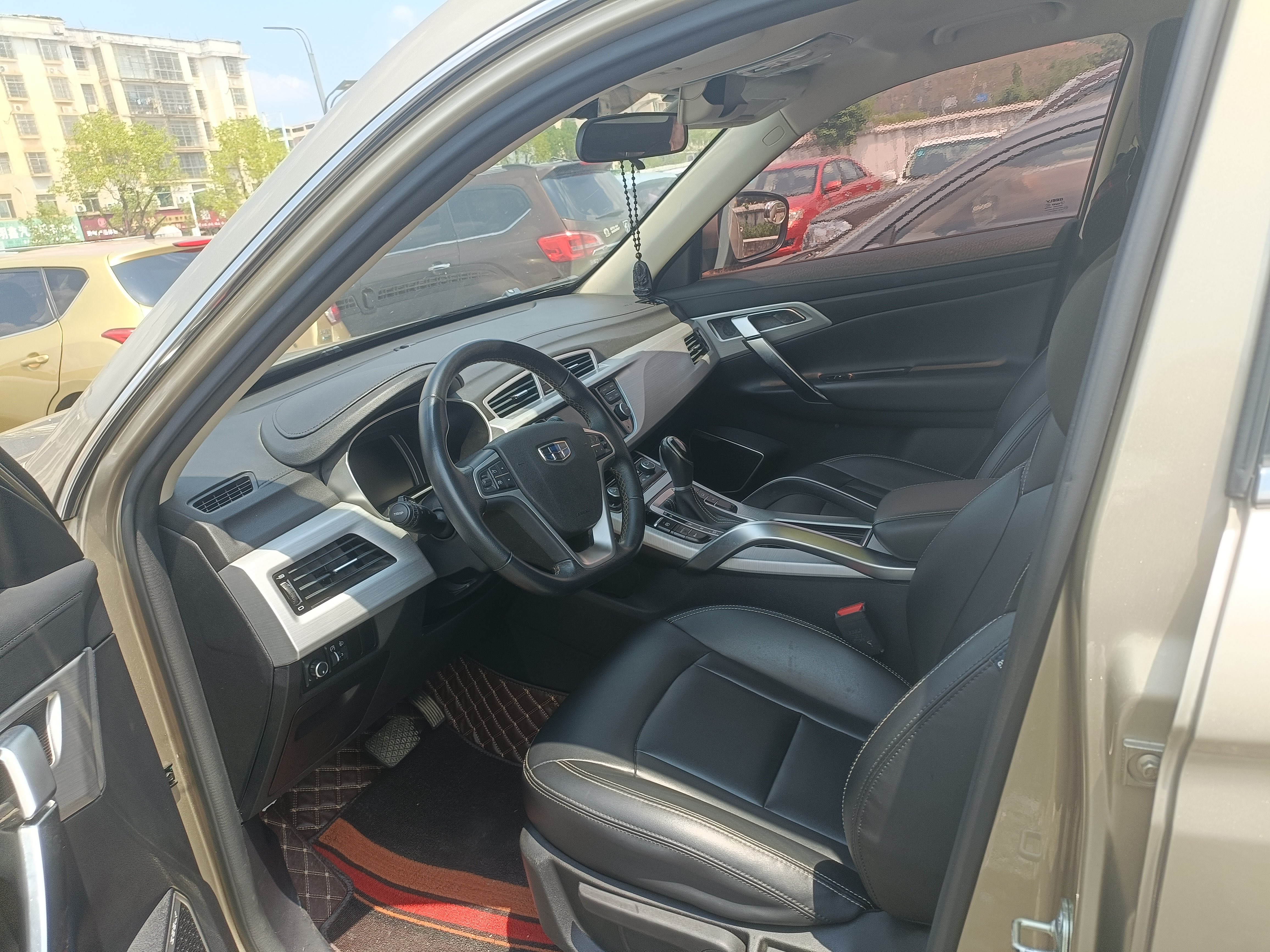 GEELY 2018 #4 GEELY 2018 car image #4
