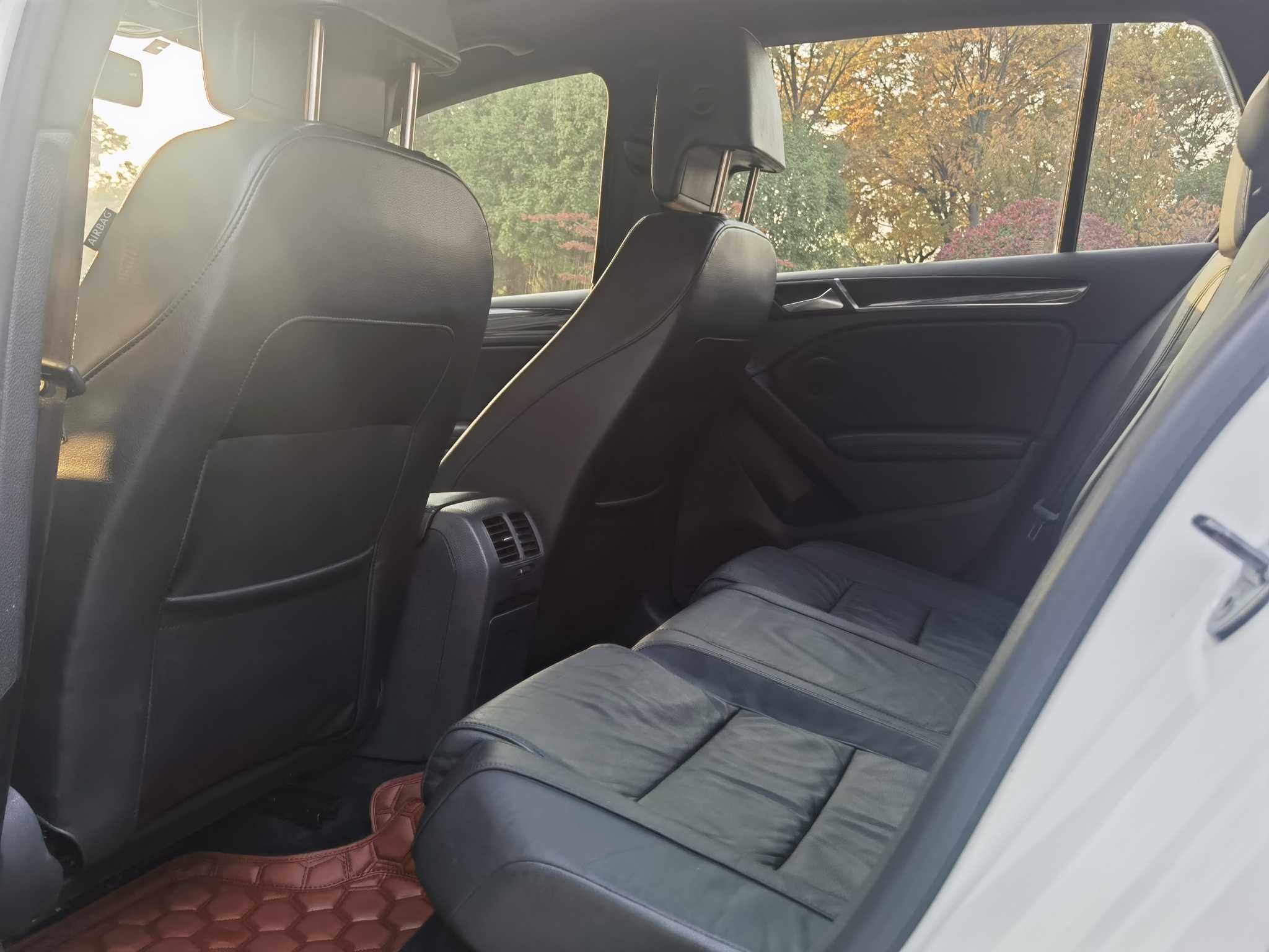 Volkswagen GolfGTI 2011 #4 Volkswagen GolfGTI 2011 car image #4