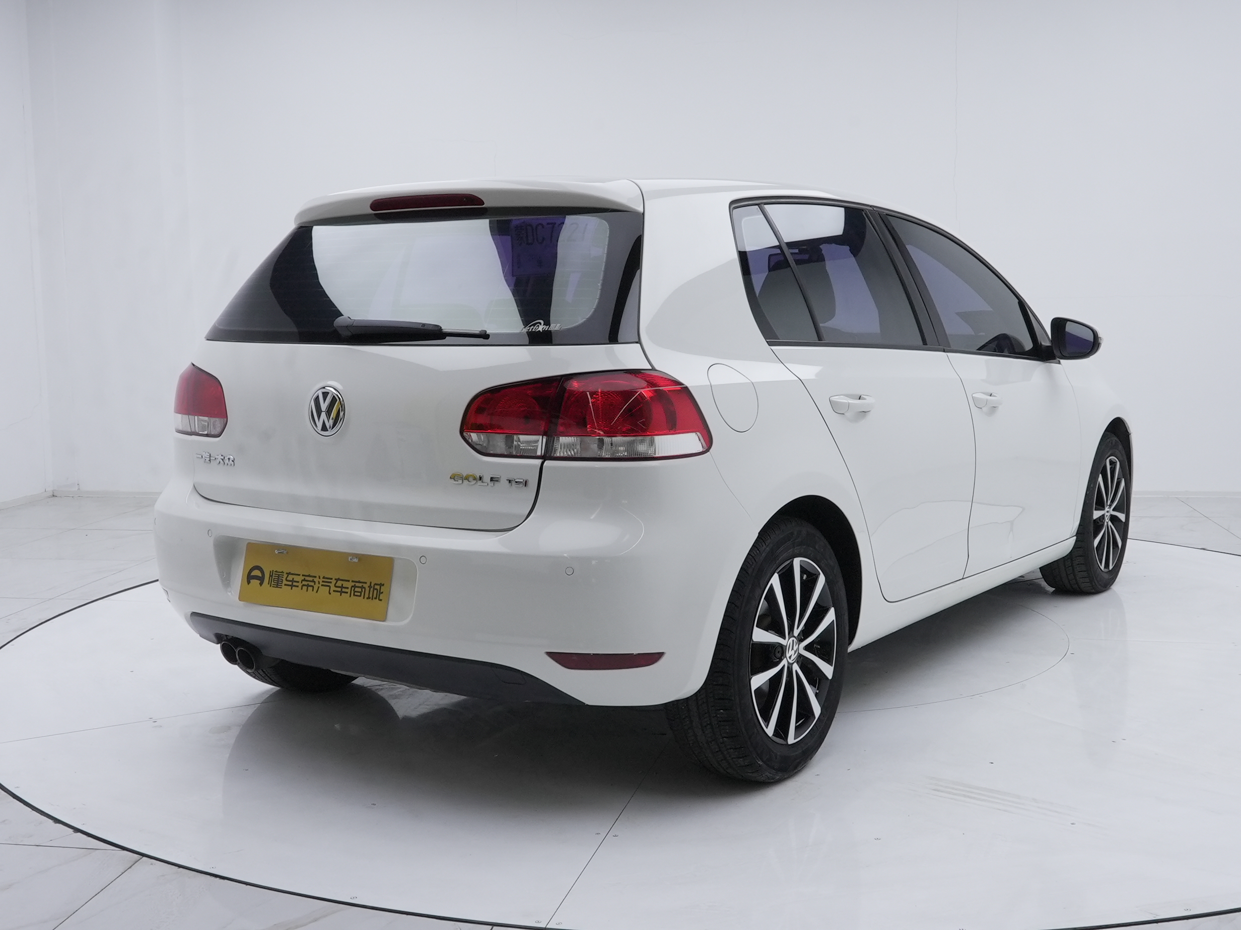 Volkswagen Golf 2013 car image #4