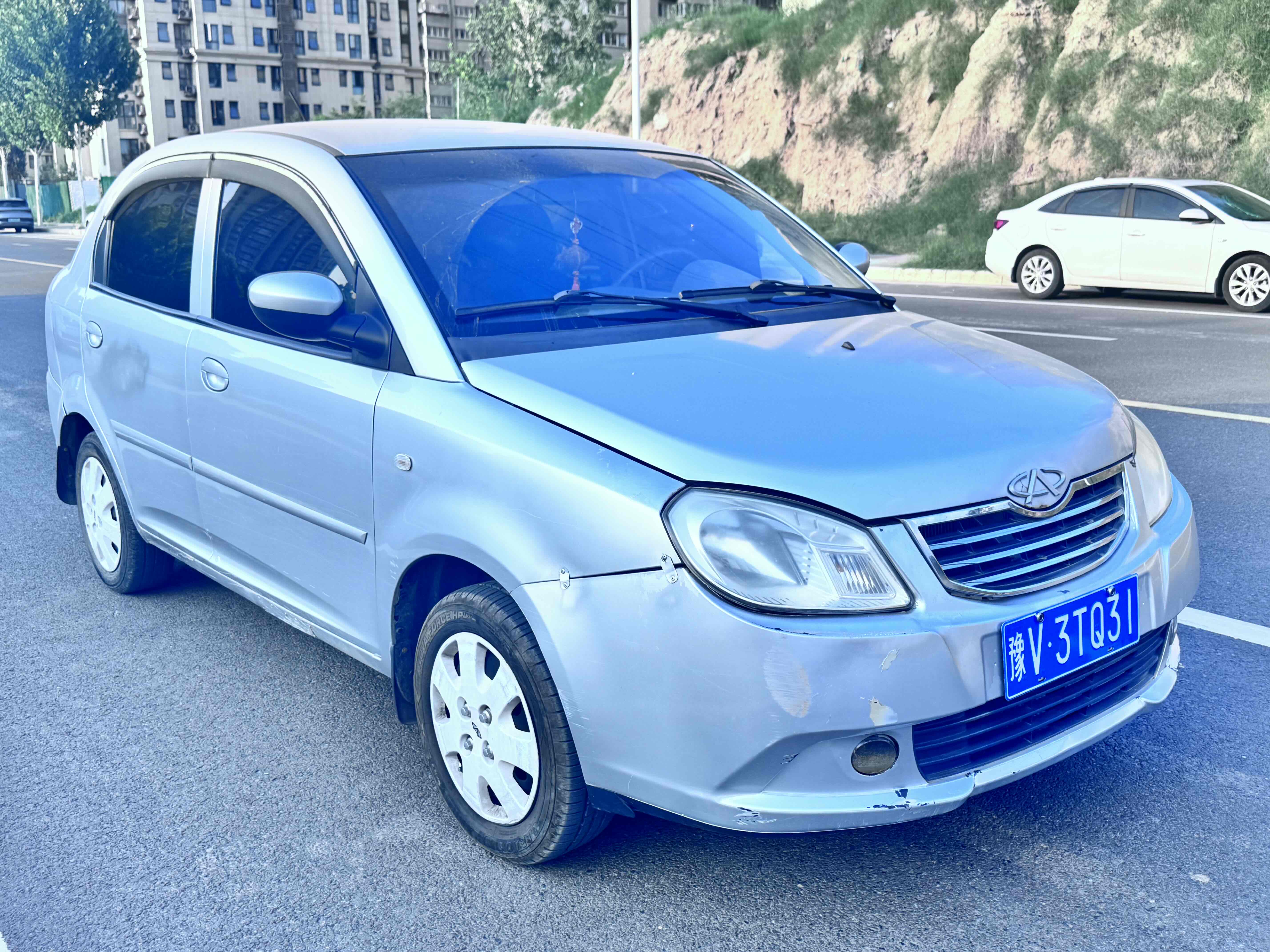 Chery Cowin 2013 car image #4