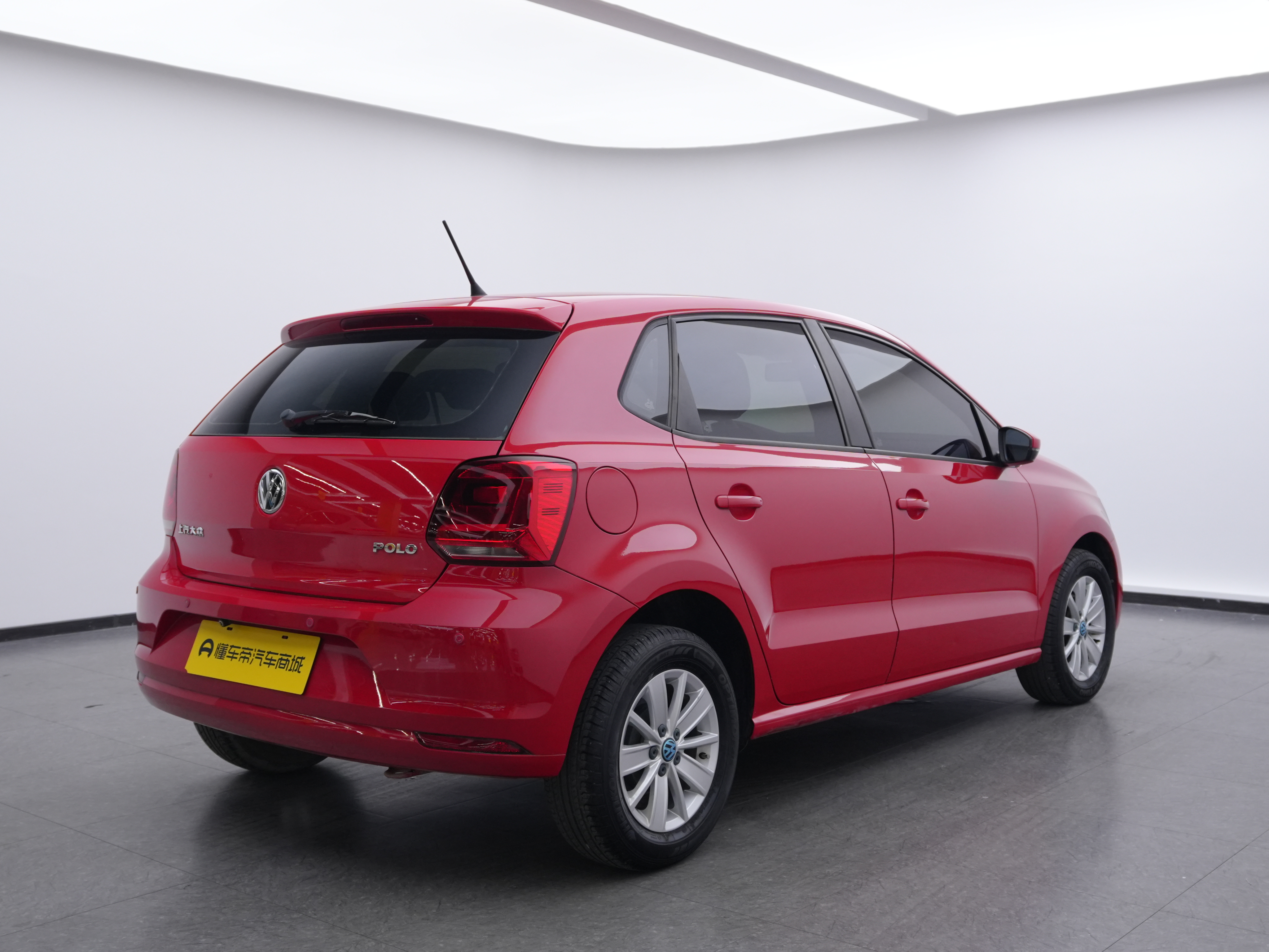 Polo 2017 car image #4