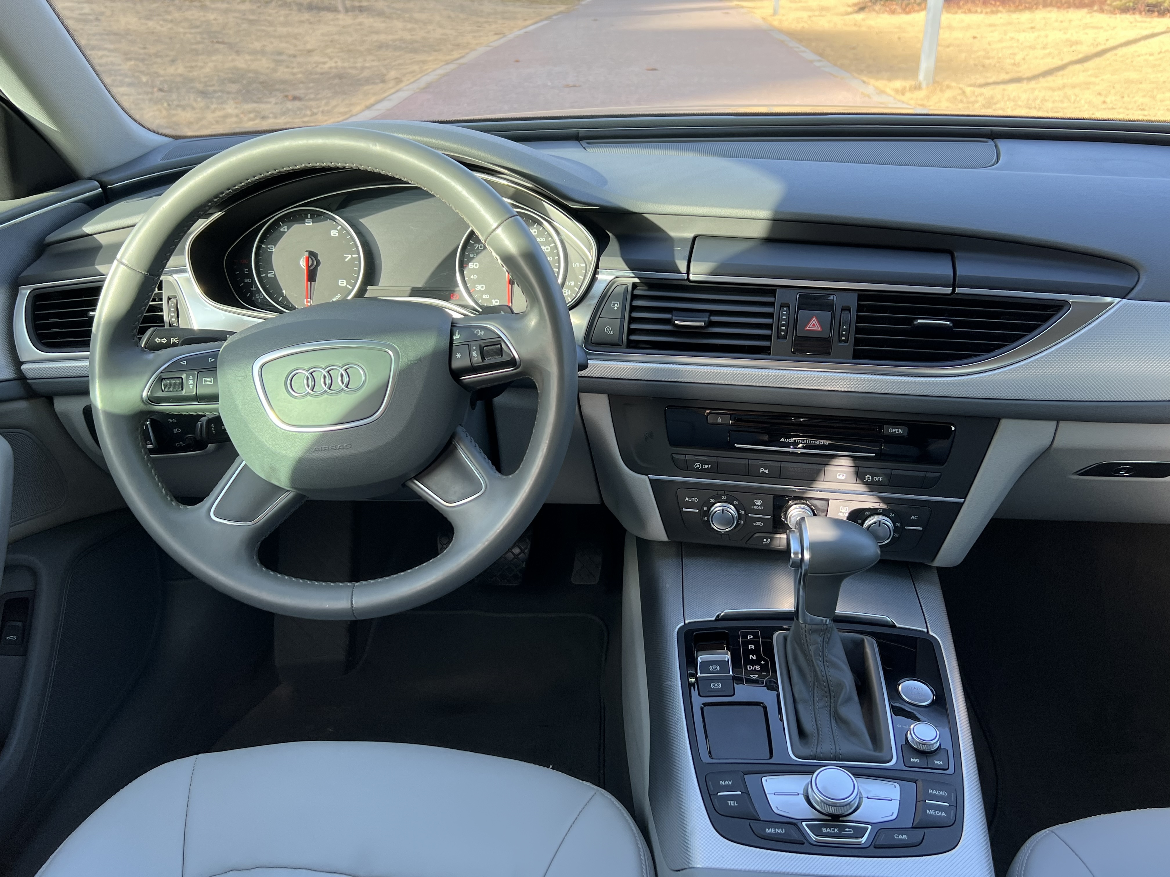 Audi A6L 2013 car image #4
