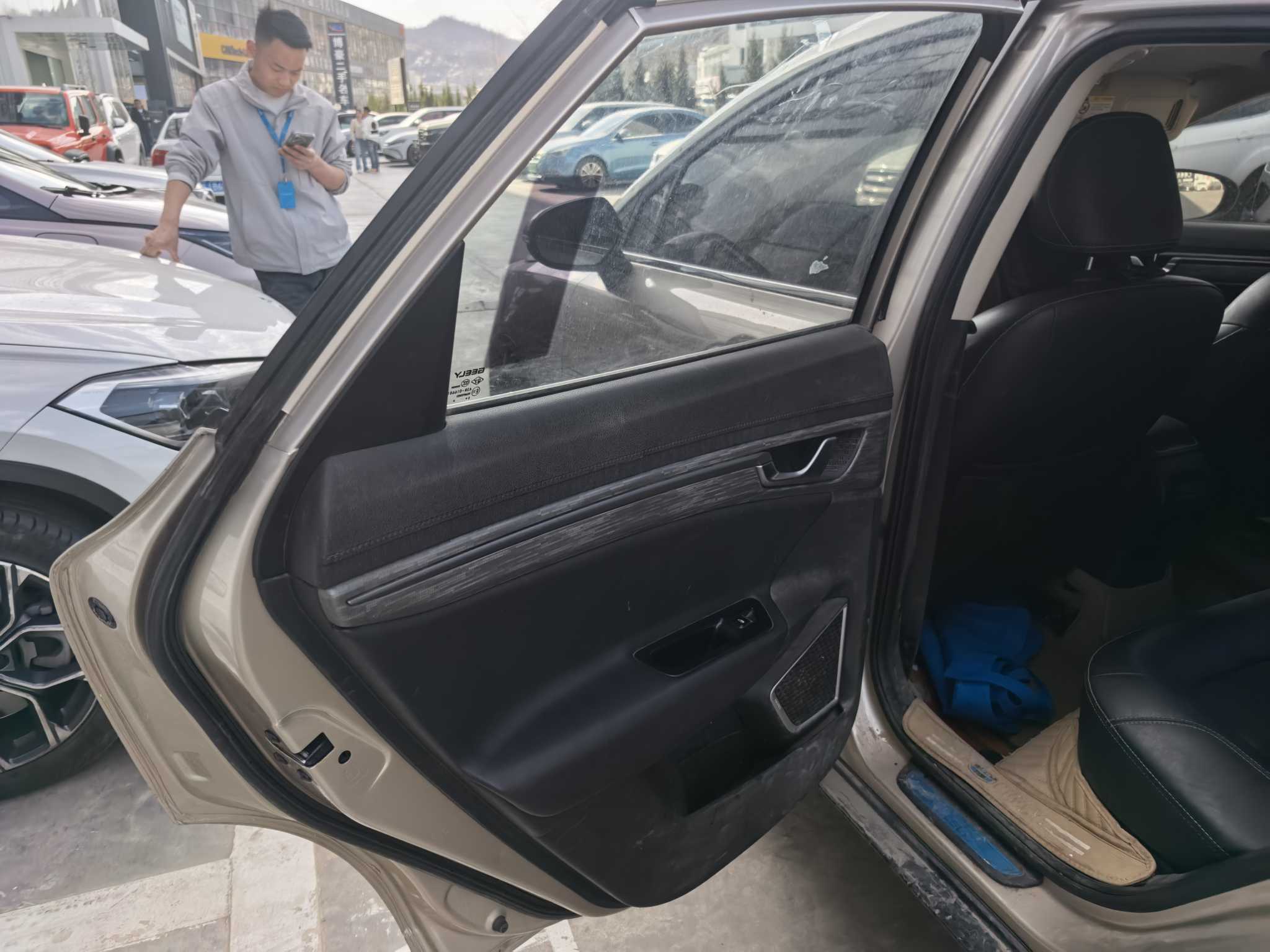 GEELY Emgrand GS 2018 immagine di auto #4