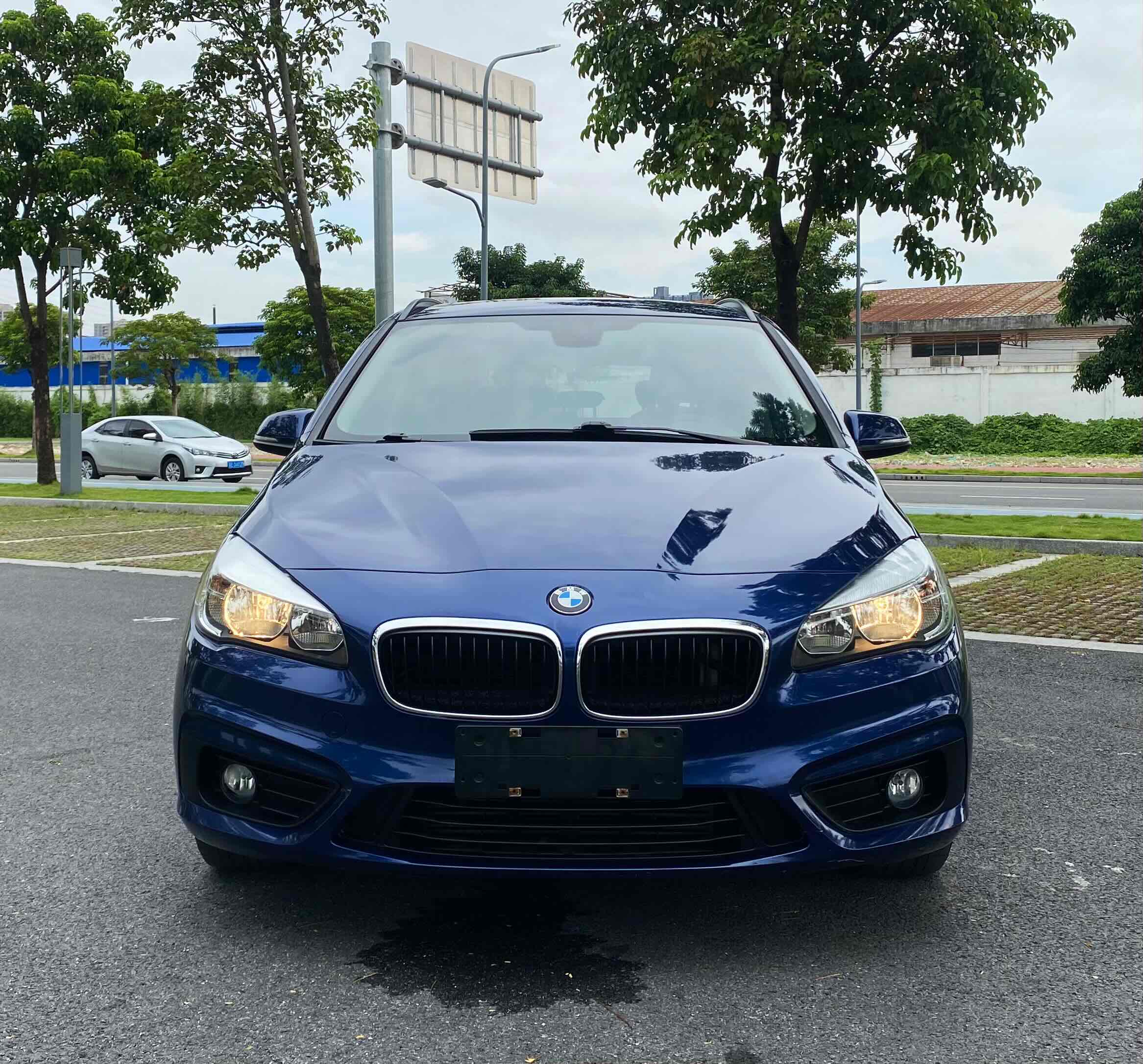 BMW 2 Series Tourer 2016 car image #4