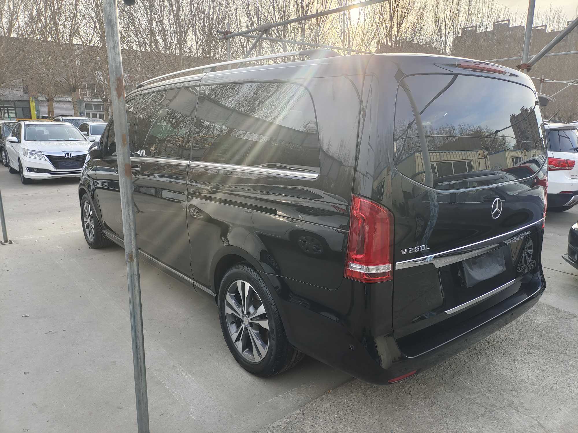 Mercedes-Benz V Class 2017 immagine di auto #4