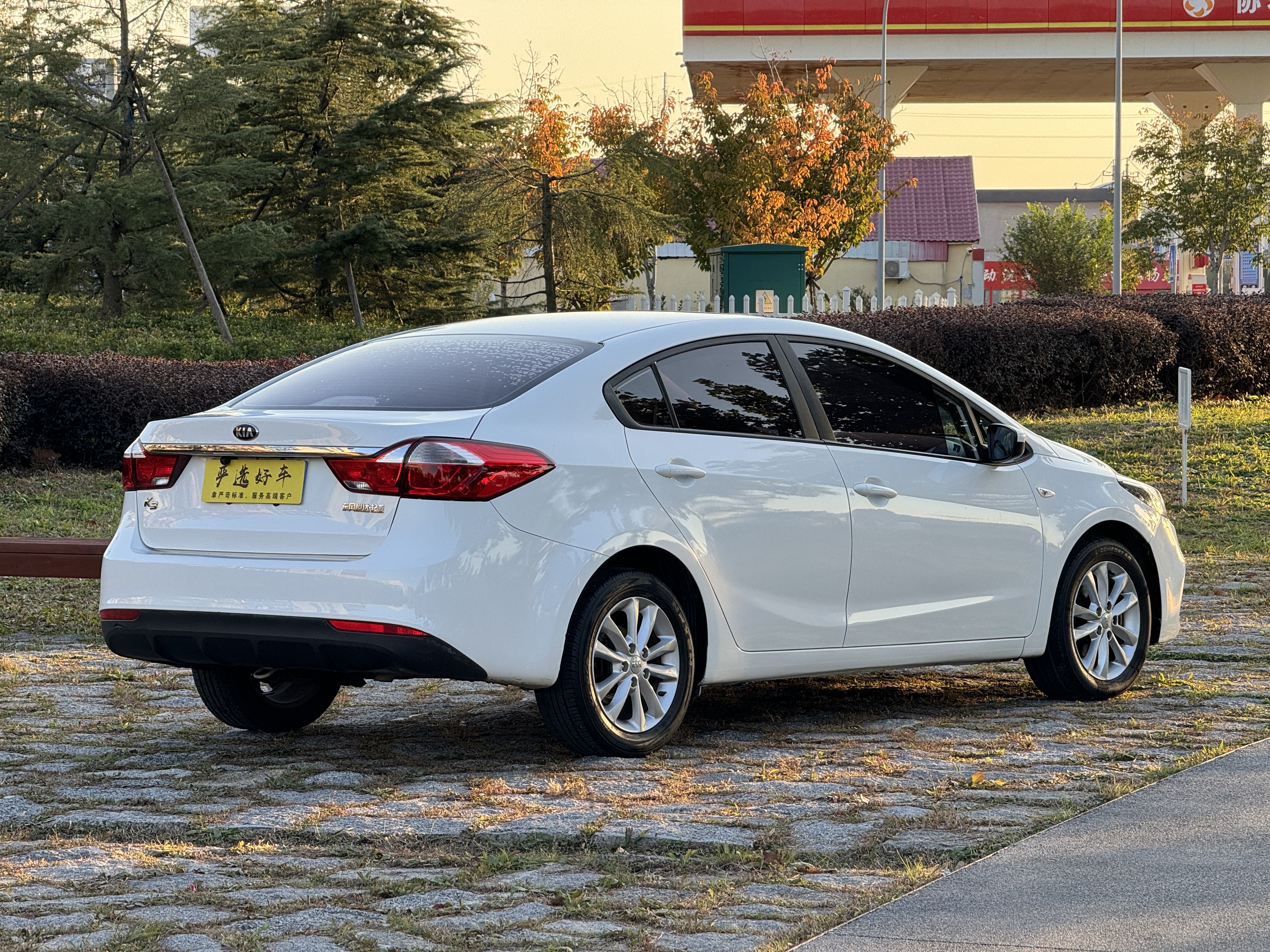 Kia K3 2017 #4 Kia K3 2017 car image #4