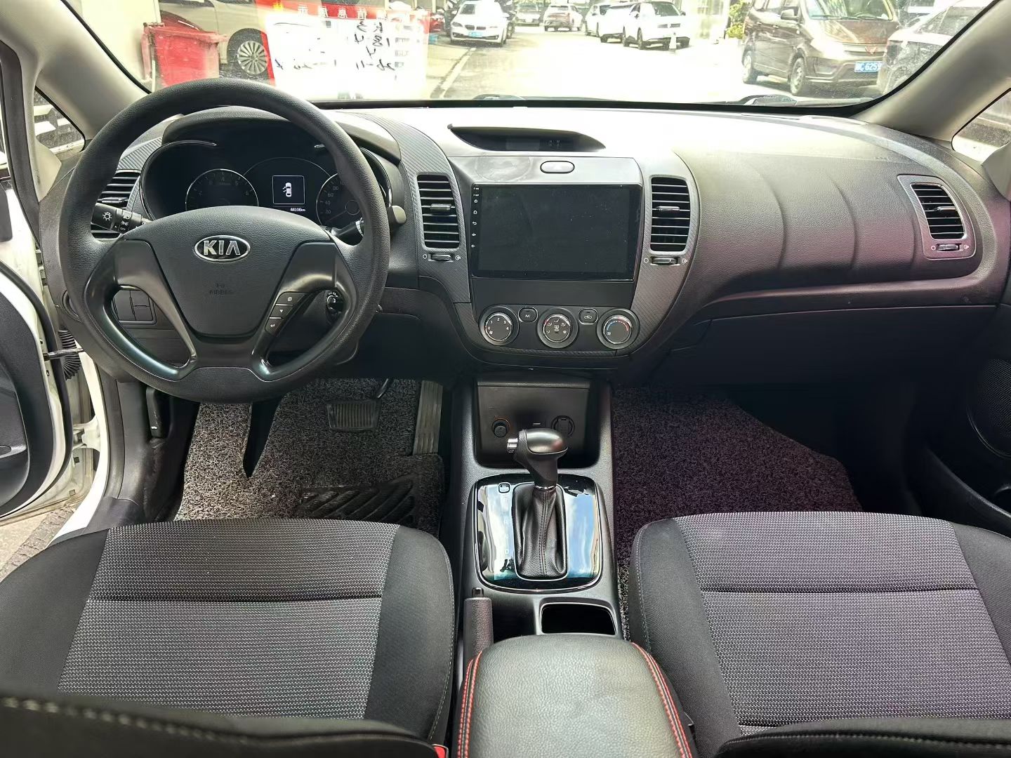 Kia K3 2018 #4 Kia K3 2018 car image #4
