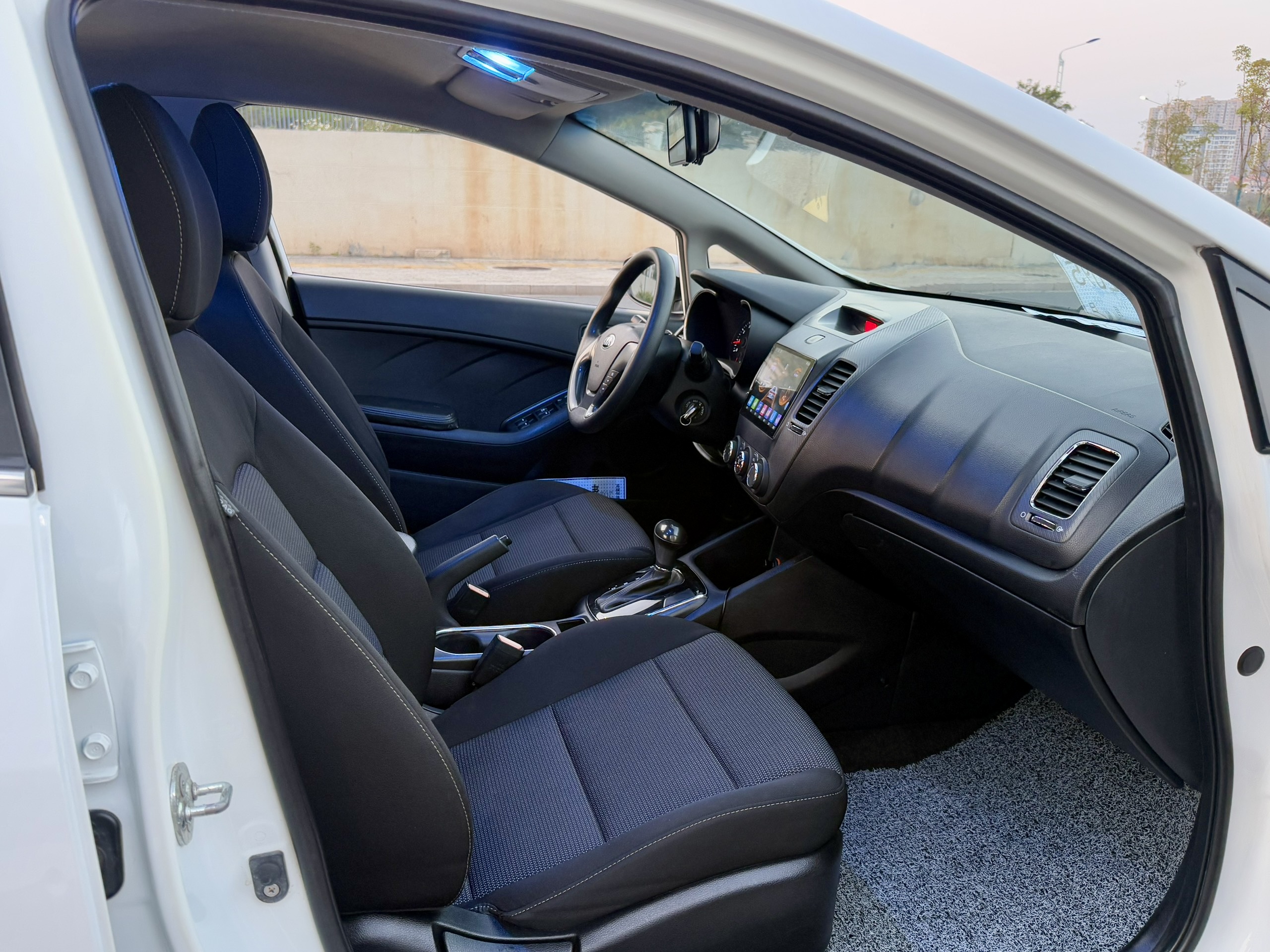 起亚 起亚K3 2016 汽车图片 #4