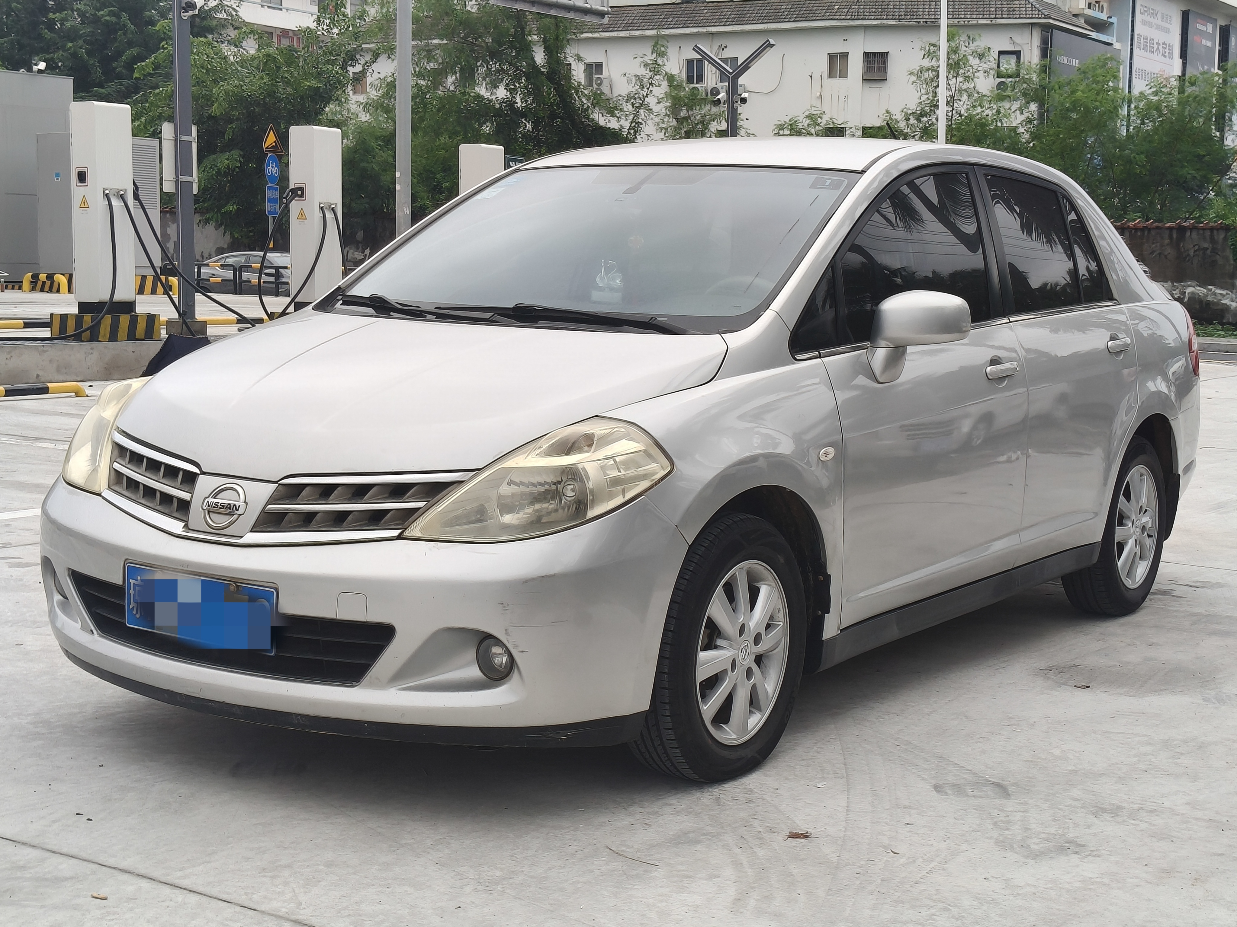 日产 颐达 2010 汽车图片 #4