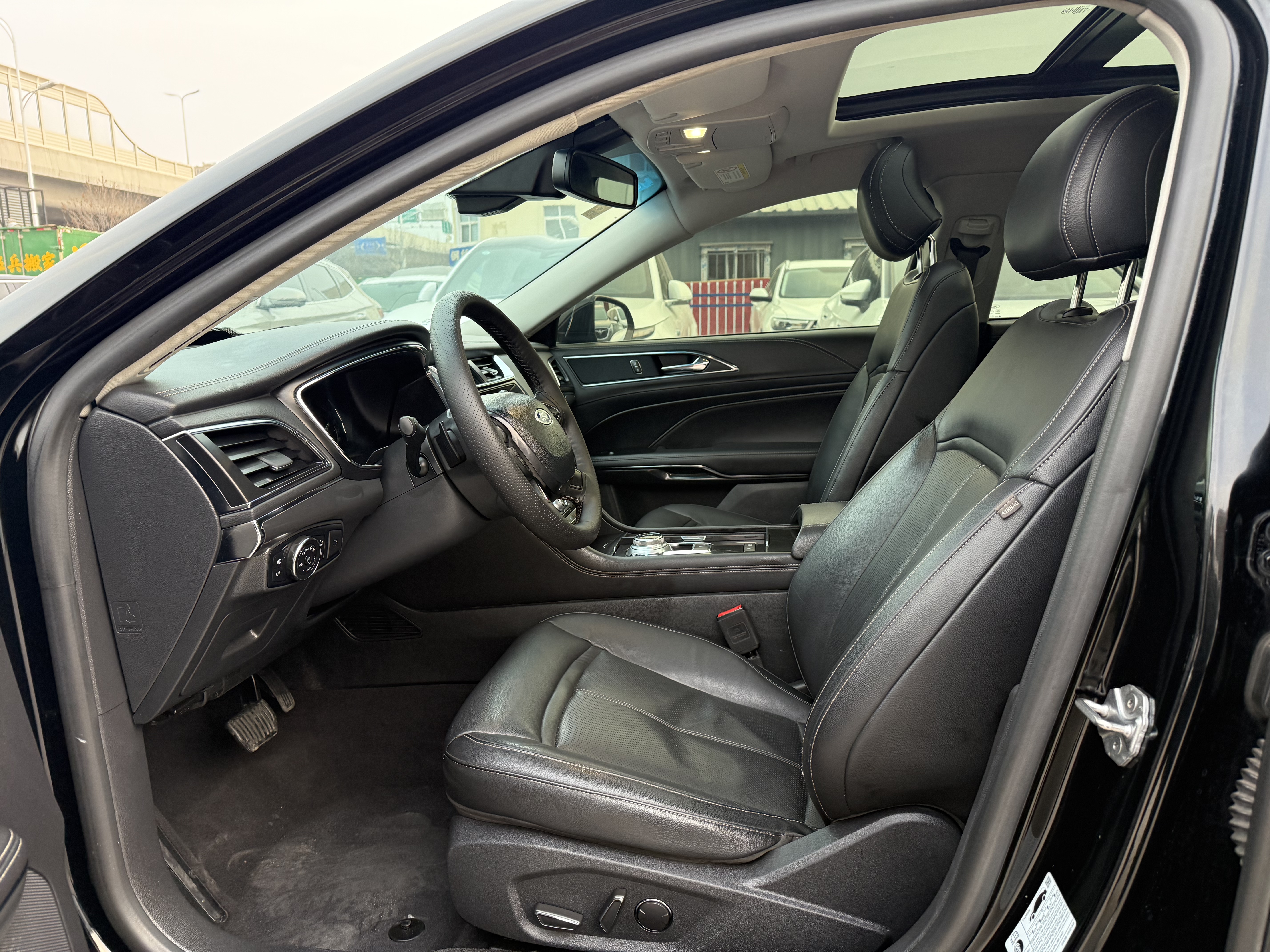 Ford Taurus 2016 car image #4