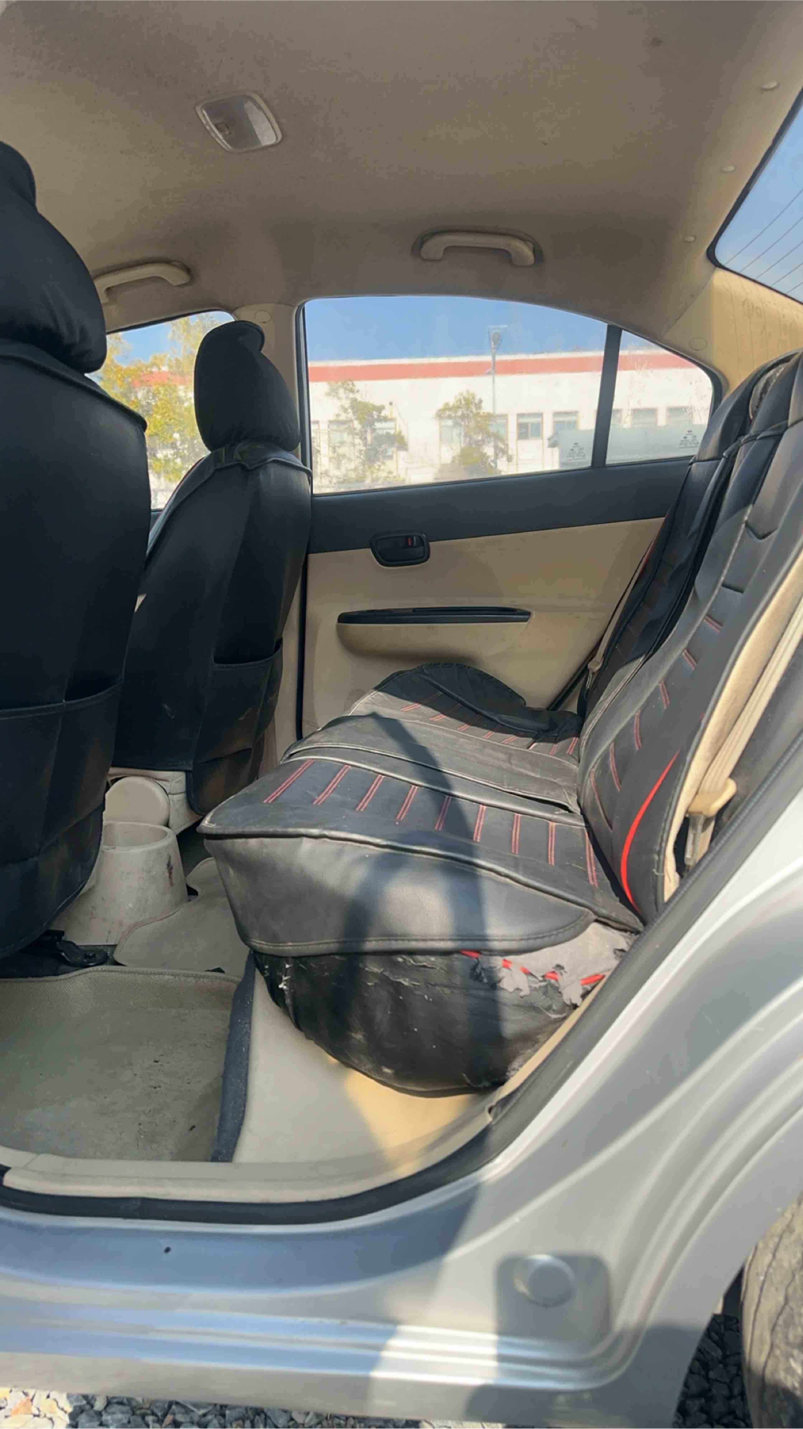 Hyundai Accent 2010 #4 Hyundai Accent 2010 car image #4