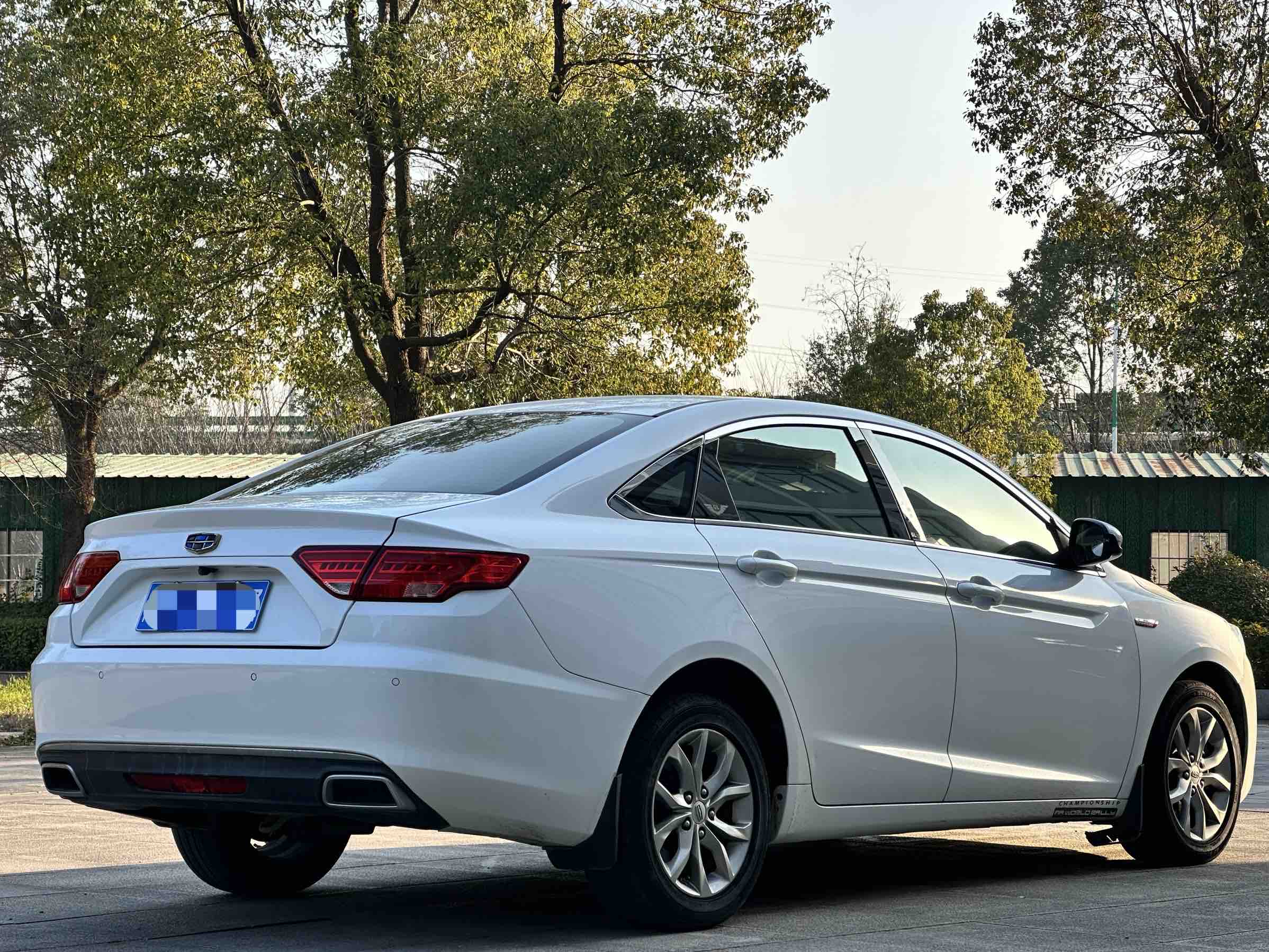Emgrand GL 2017 #4 Emgrand GL 2017 car image #4