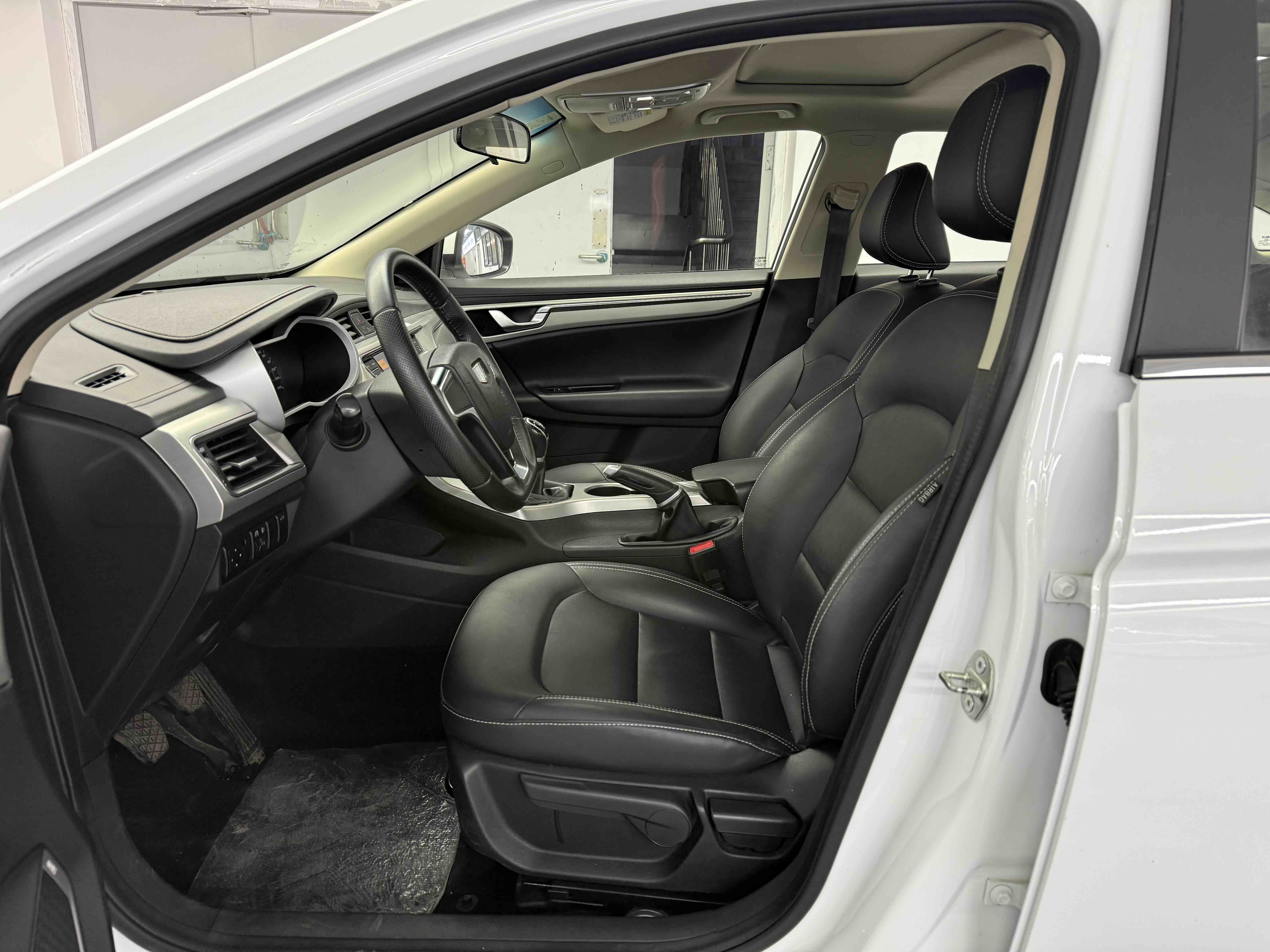 Emgrand GL 2018 car image #4