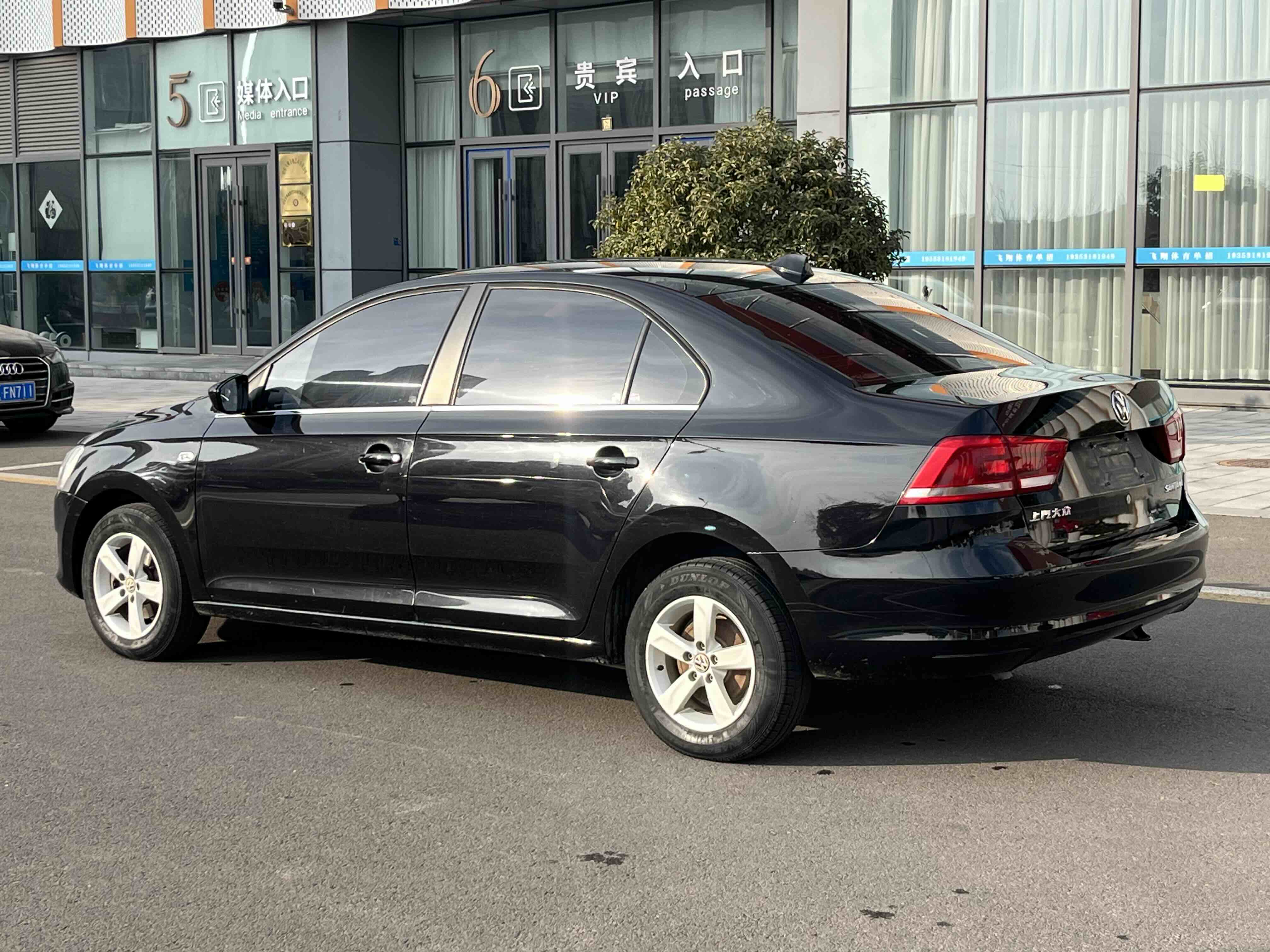 Santana 2015 #4 Santana 2015 car image #4