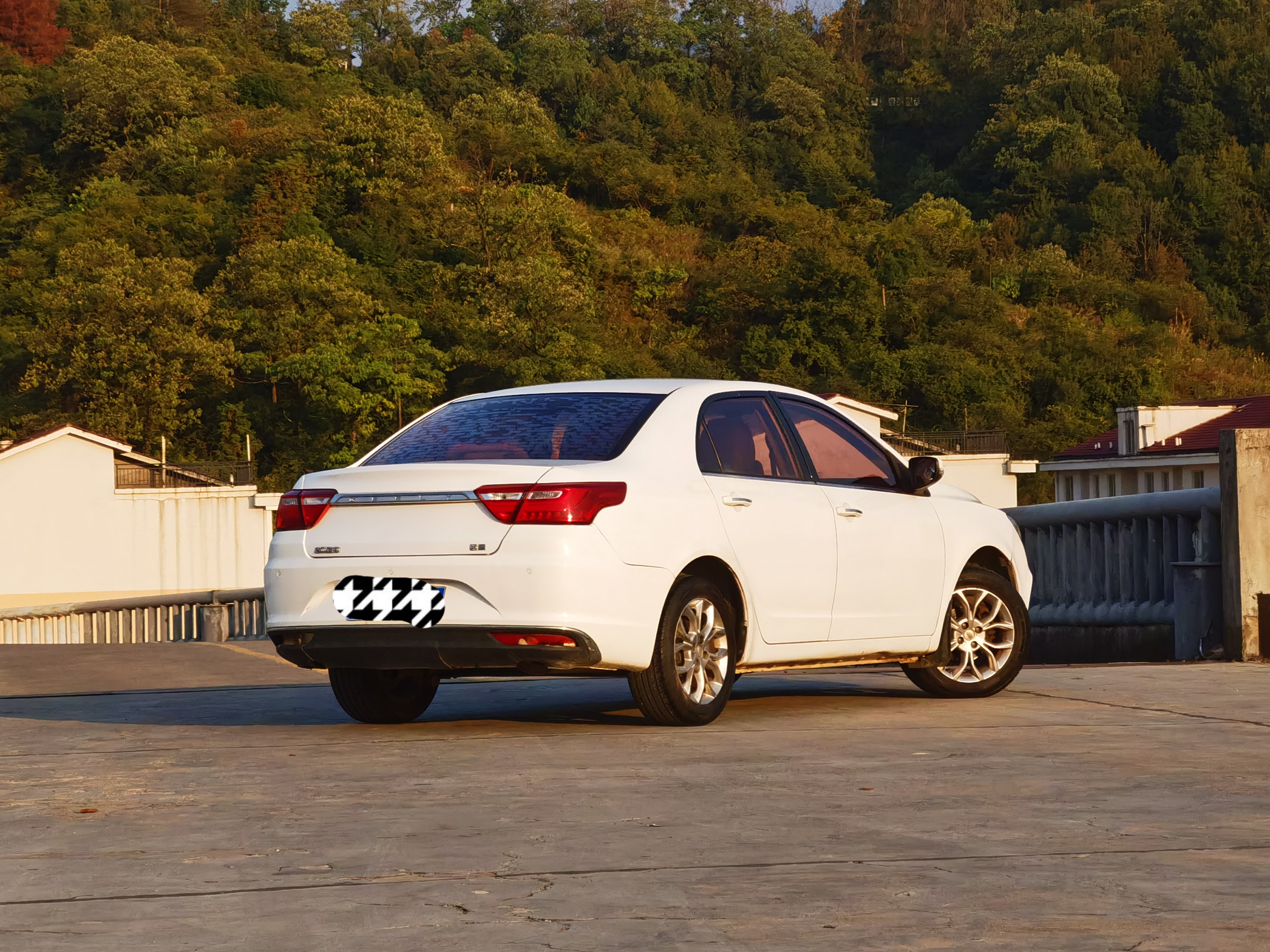 GEELY Vision 2018 car image #4