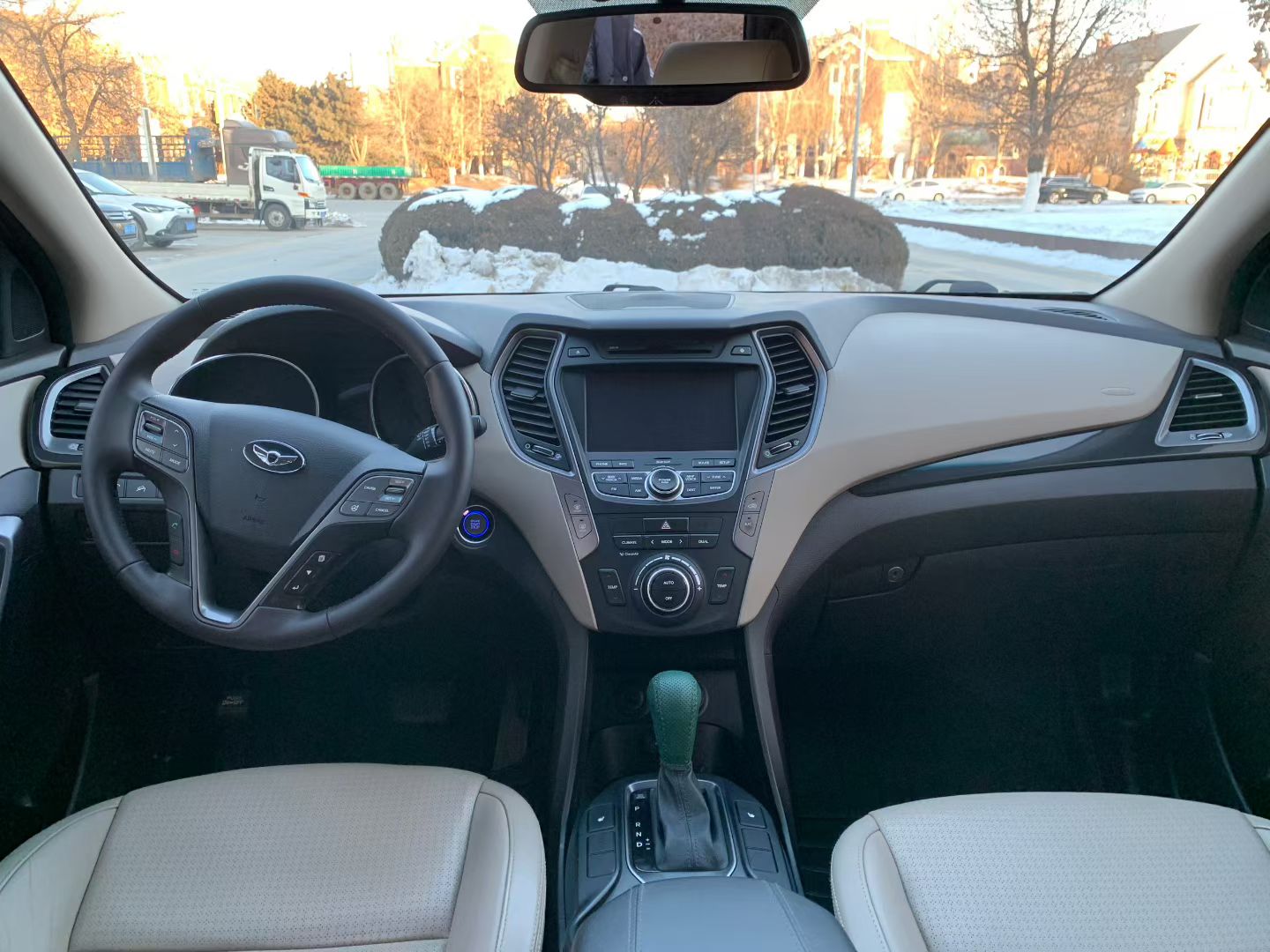 Hyundai Santa Fe (Imported) 2013 car image #4