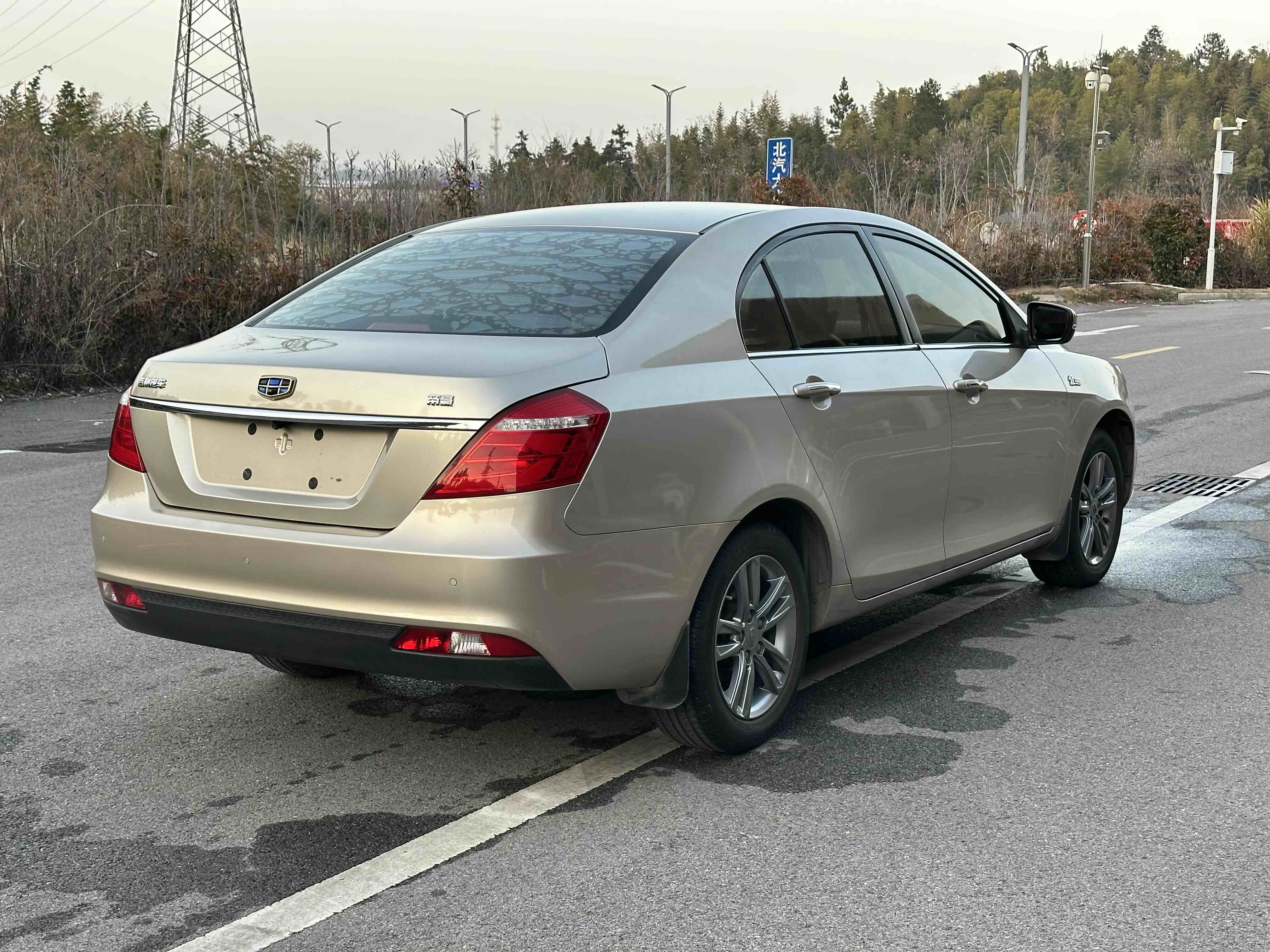 GEELY Emgrand 2017 car image #4