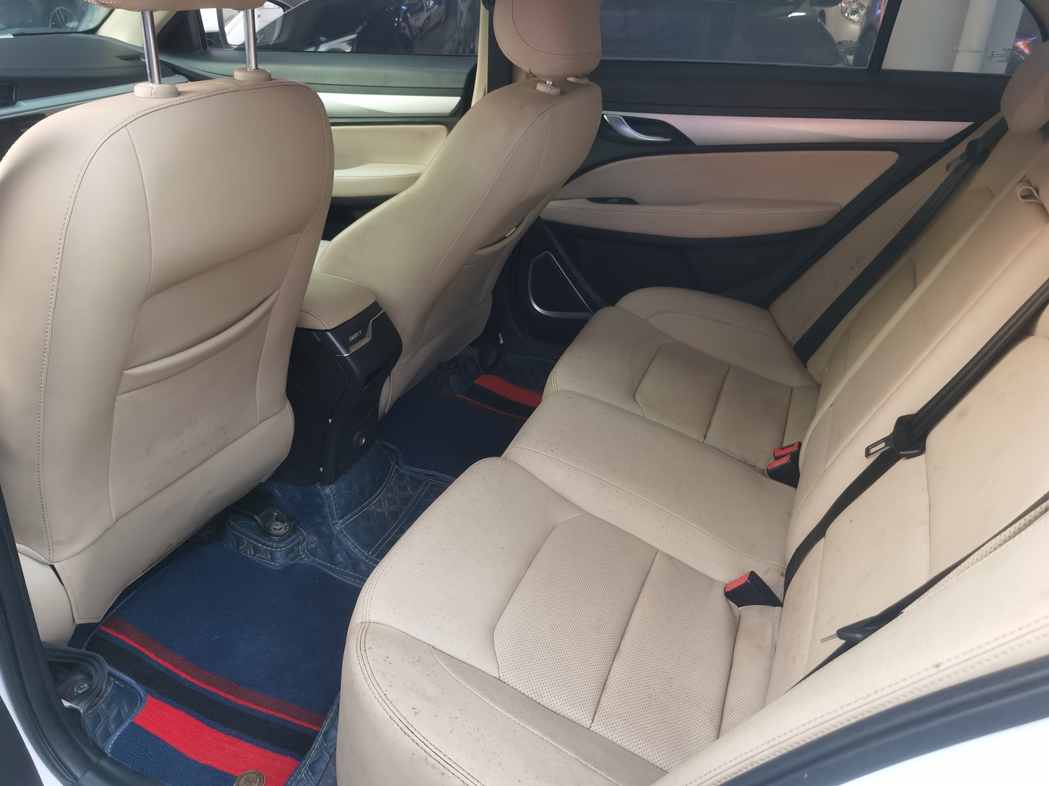 Emgrand 2018 car image #4