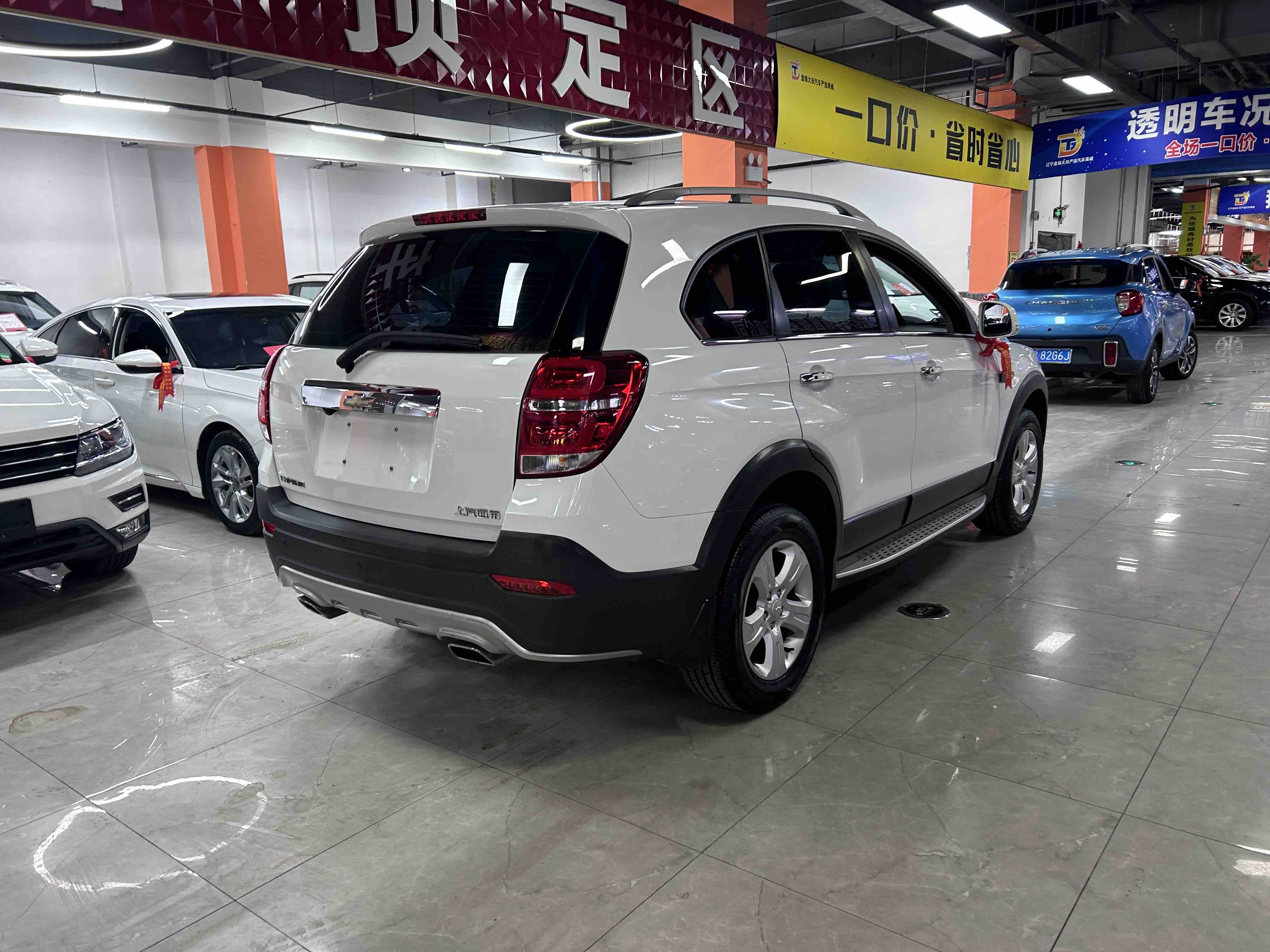 Chevrolet Captiva 2017 #4 Chevrolet Captiva 2017 car image #4