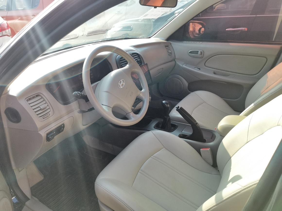 Hyundai moInca 2017 car image #4