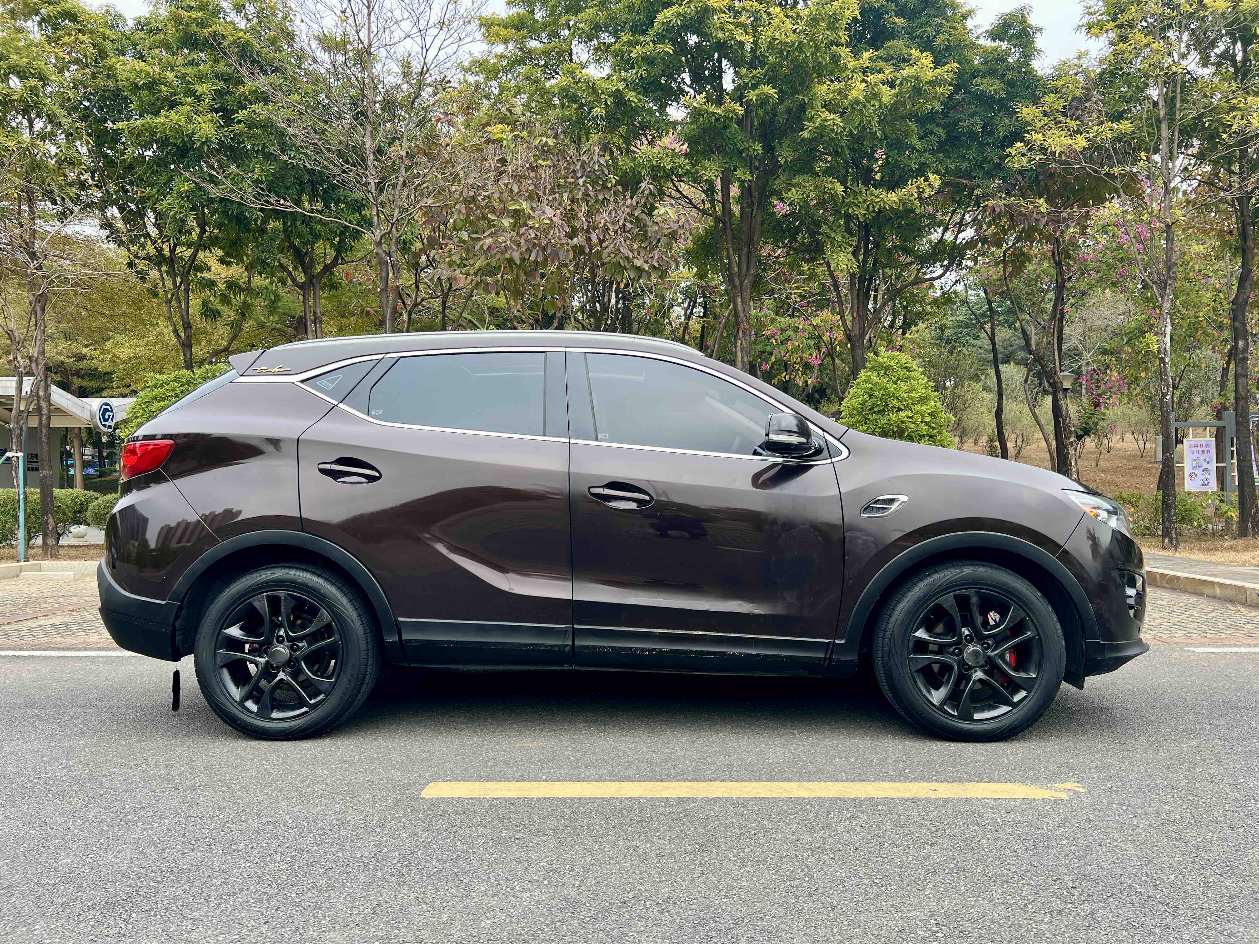 Soueast DX7 2017 car image #4