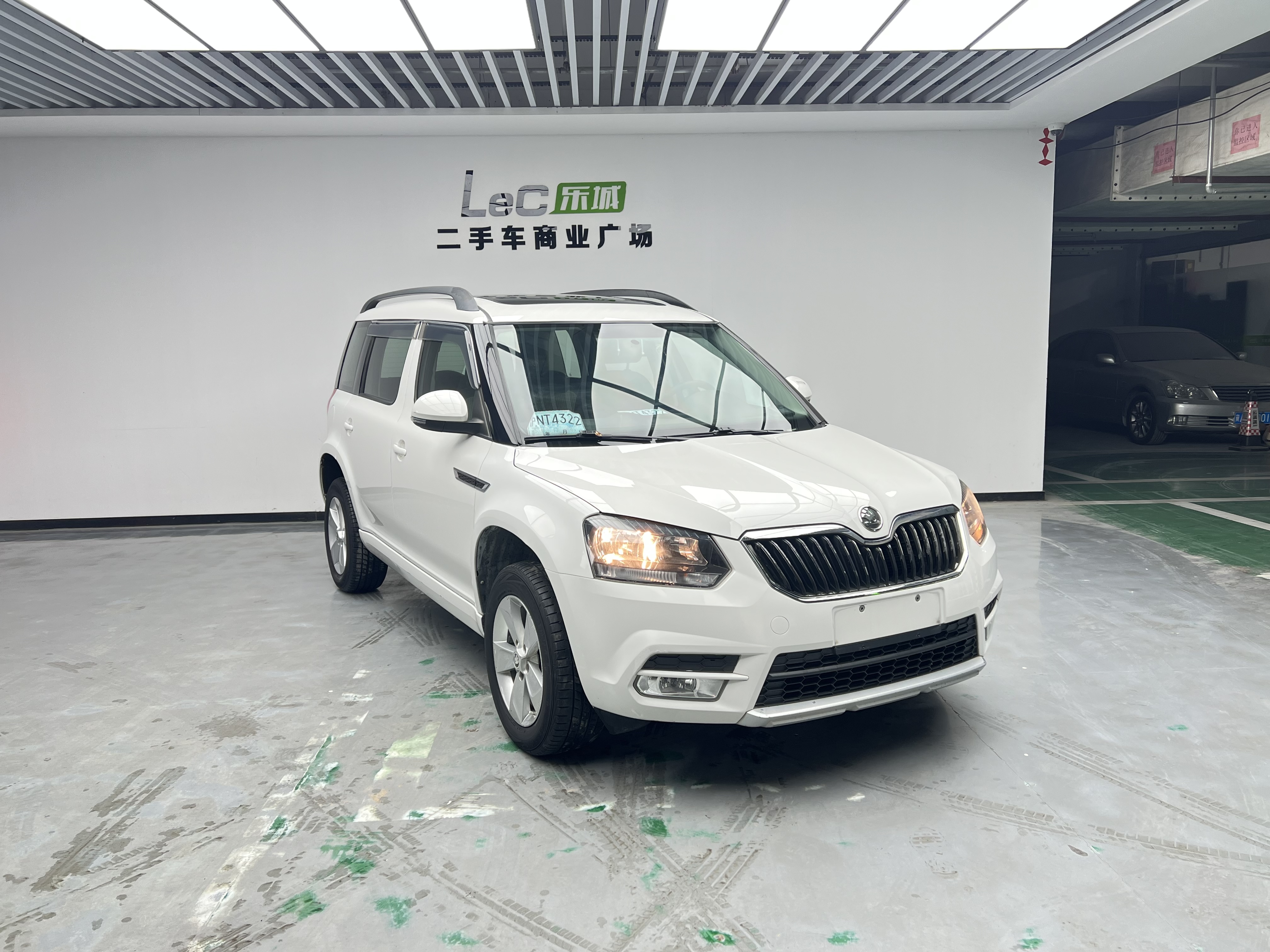 Skoda Yeti 2018 imagen de coche #4