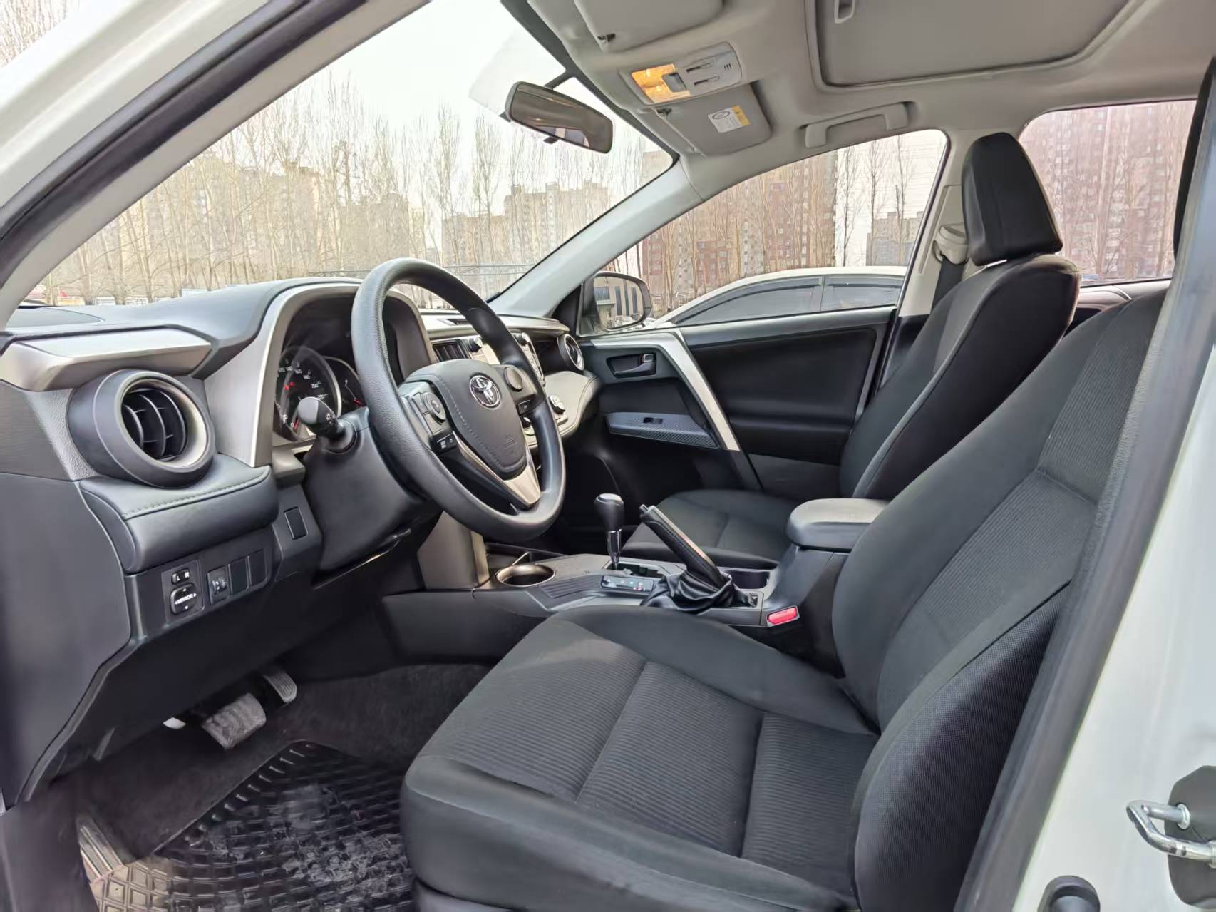 Toyota RAV4 2016 #4 Toyota RAV4 2016 car image #4