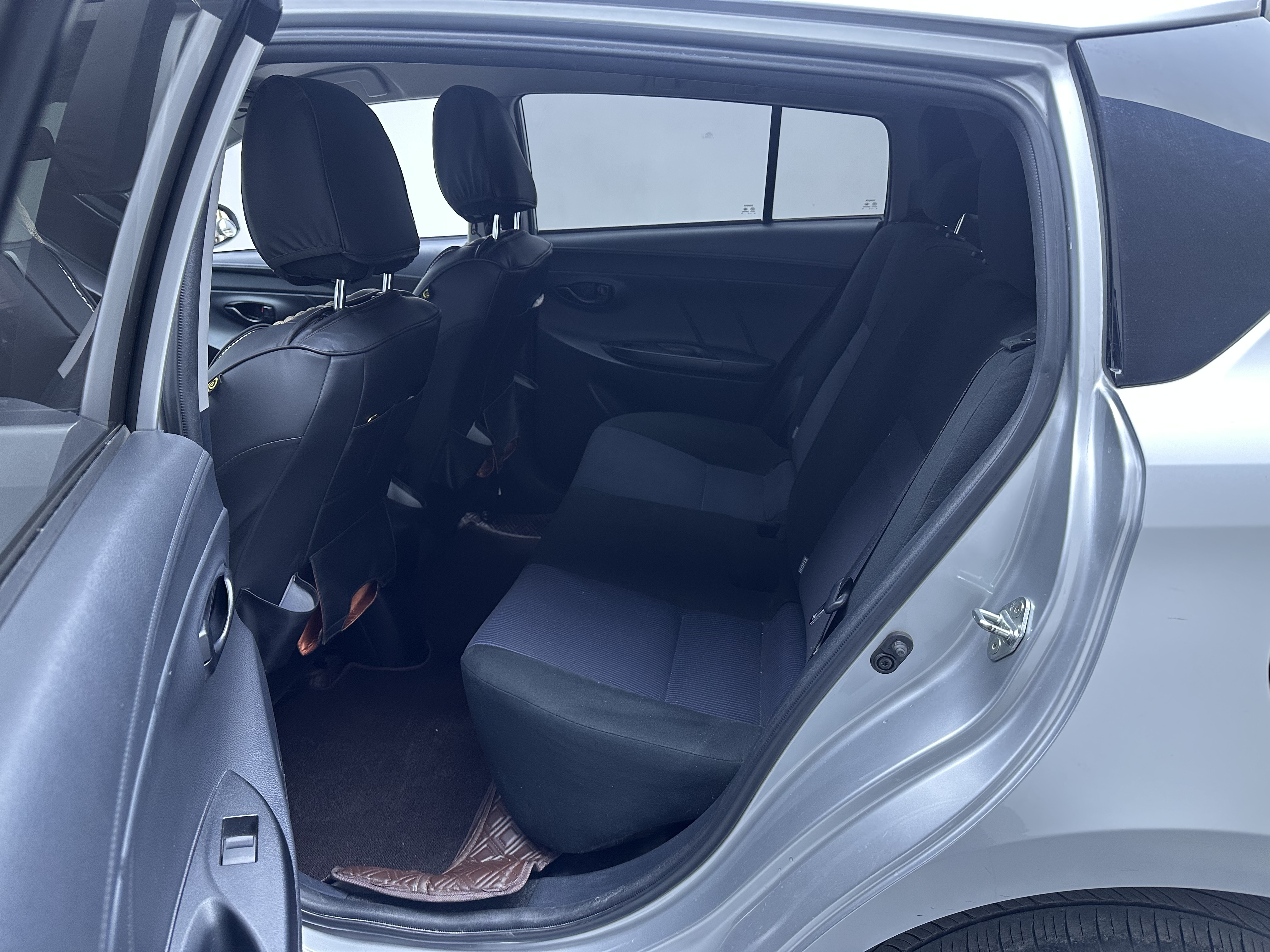 Yaris L Zhixuan 2017 #4 Yaris L Zhixuan 2017 car image #4