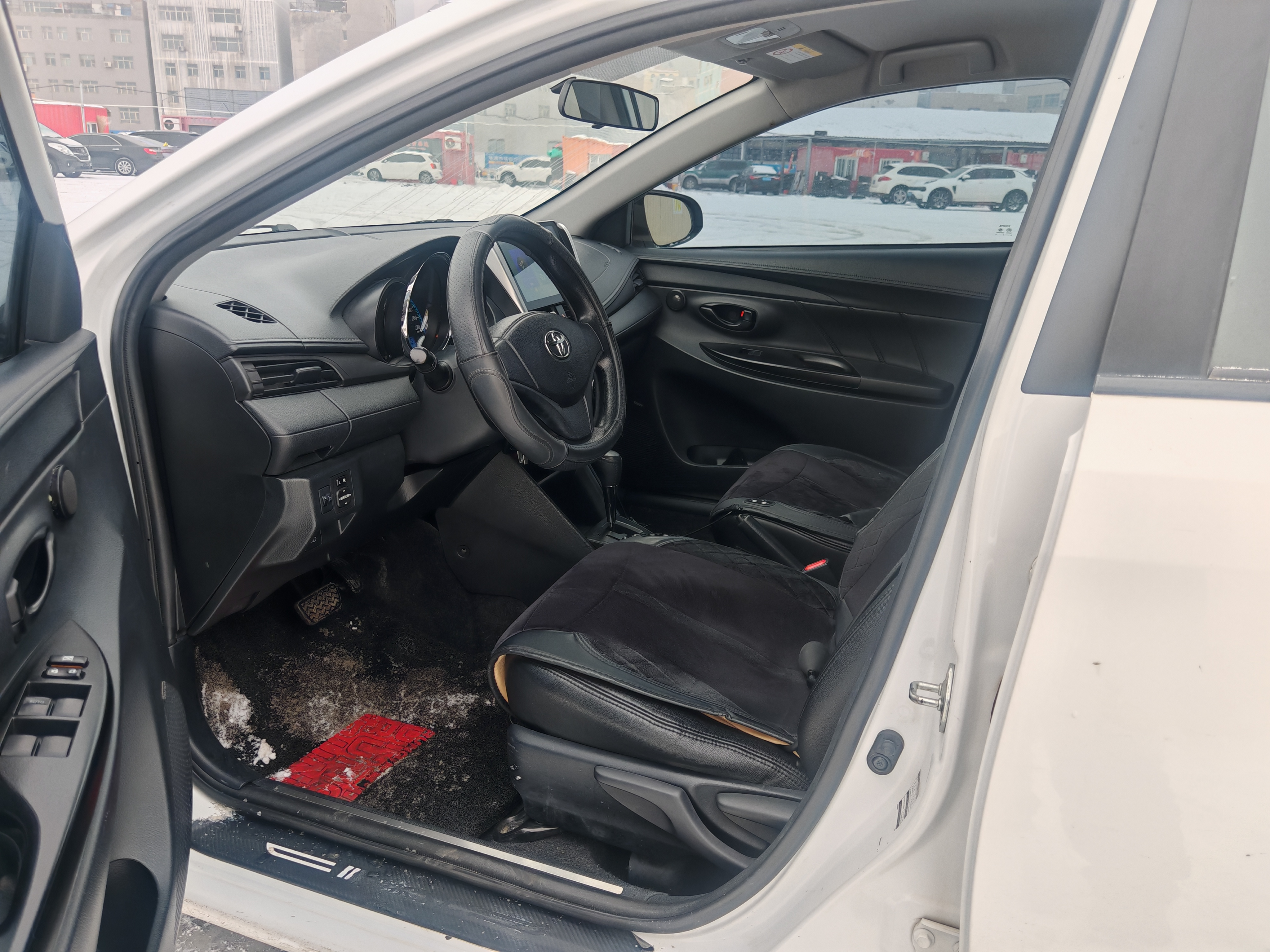 Yaris L Zhixuan 2017 #4 Yaris L Zhixuan 2017 car image #4