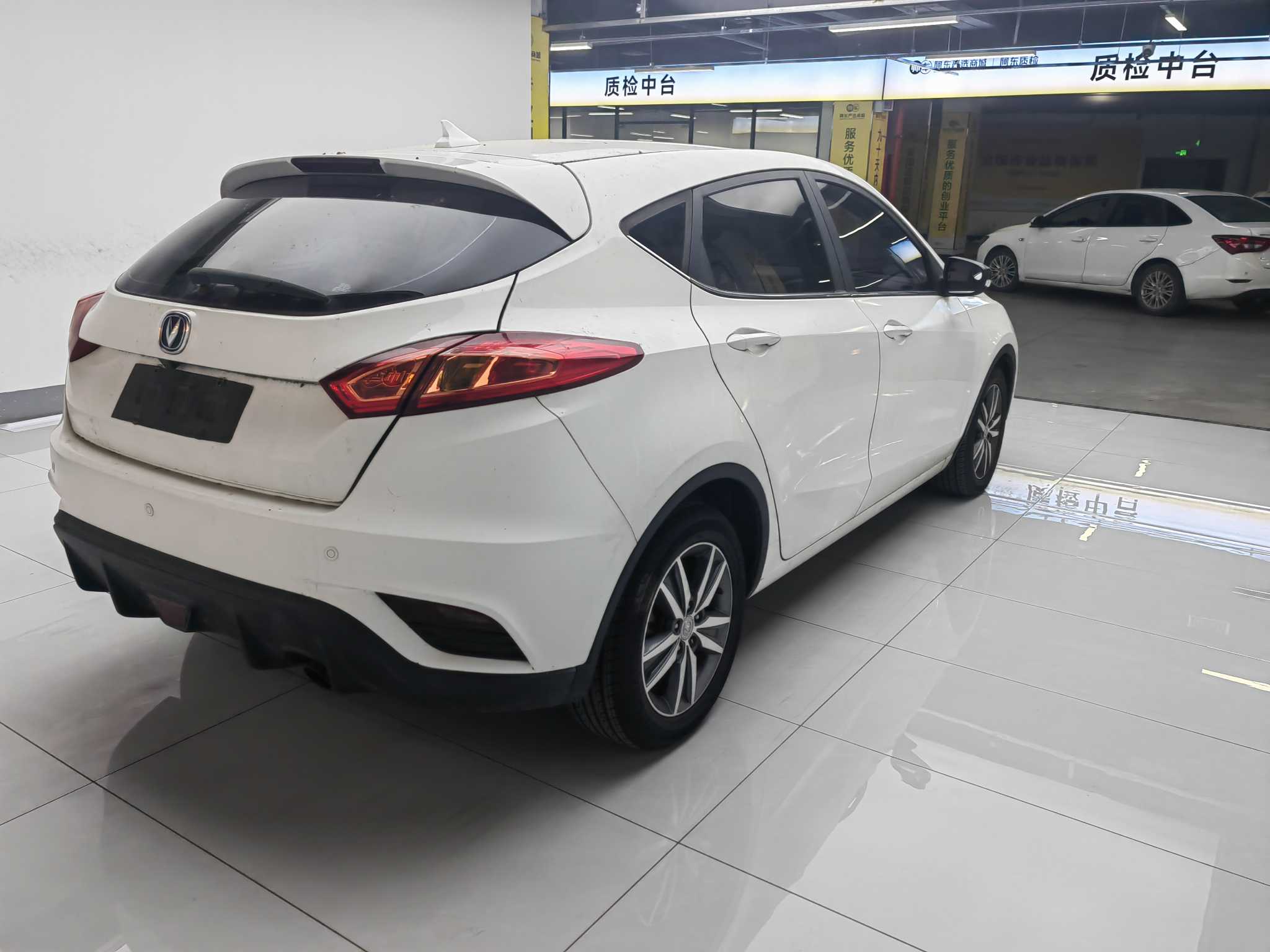 Changan Eado XT 2016 изображение автомобиля #4