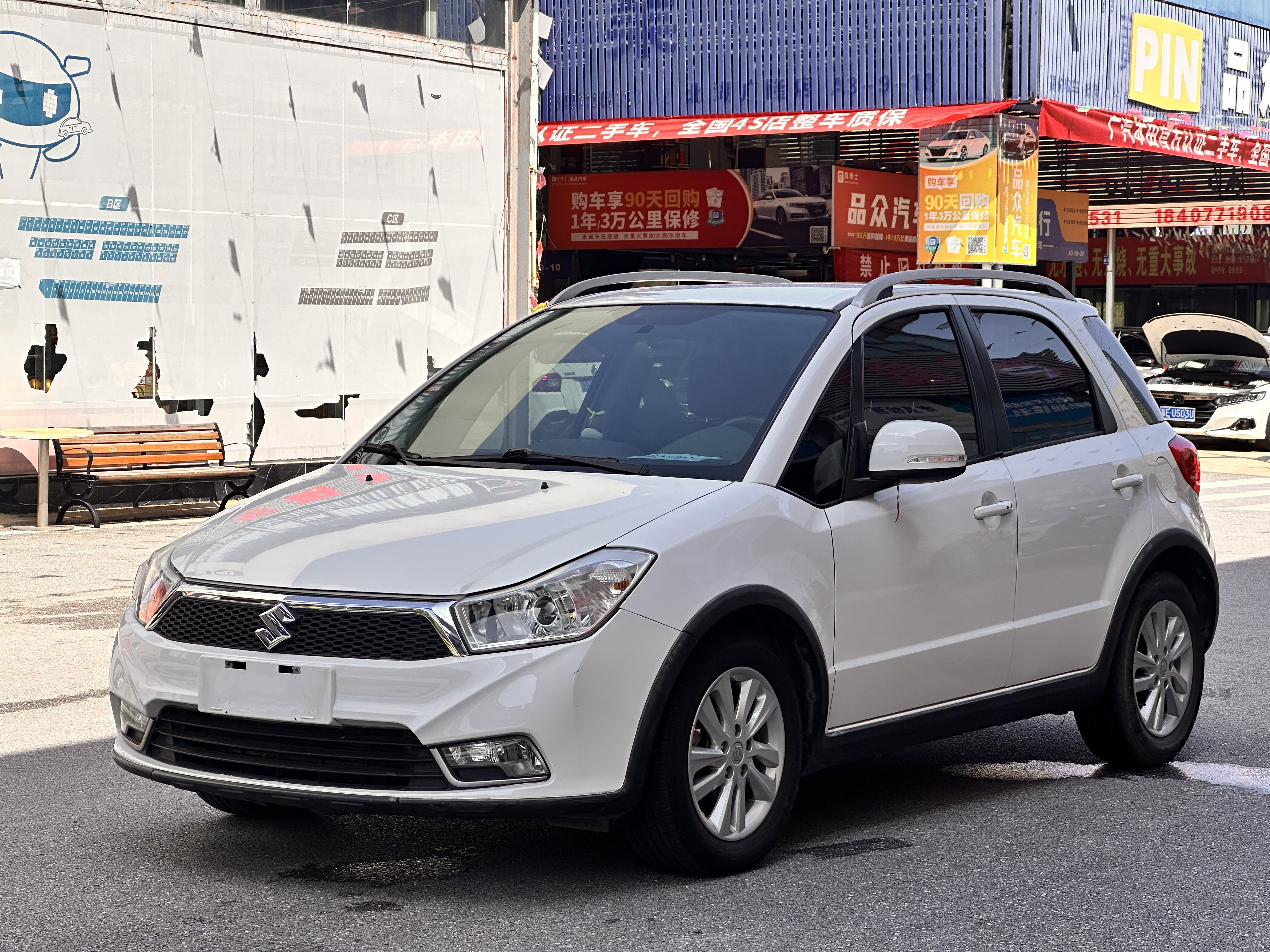 Suzuki SX4 Sedan 2016 imagem de carro #4