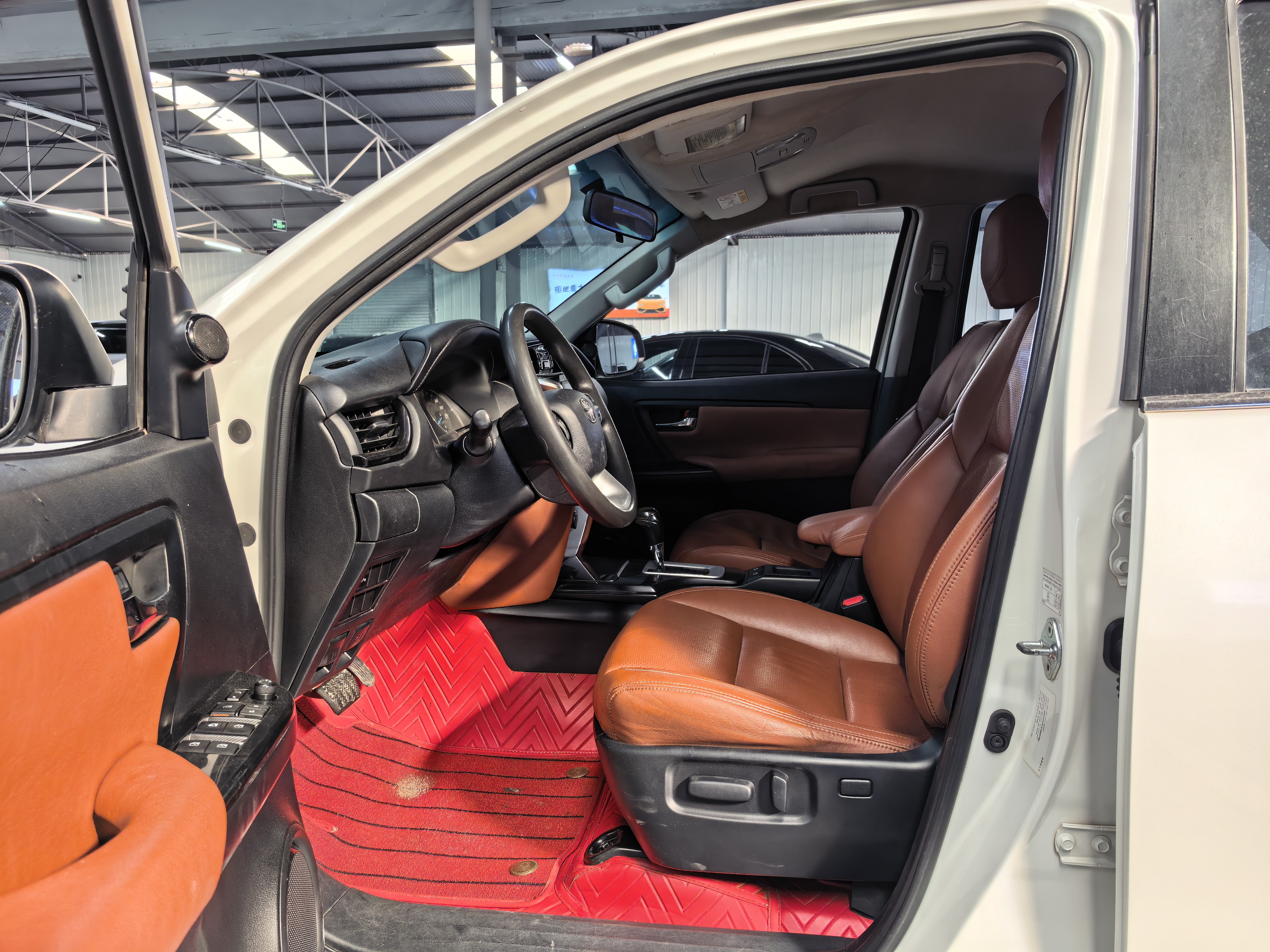 Toyota Fortuner 2017 car image #4