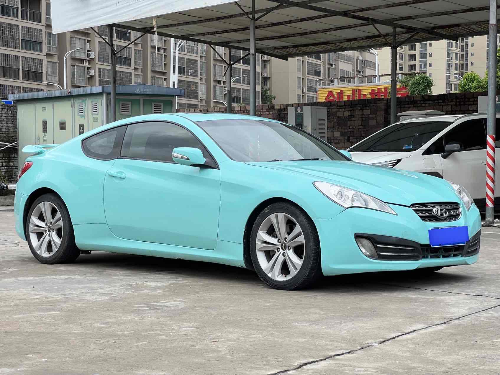 Hyundai Rohens 2010 #4 Hyundai Rohens 2010 car image #4