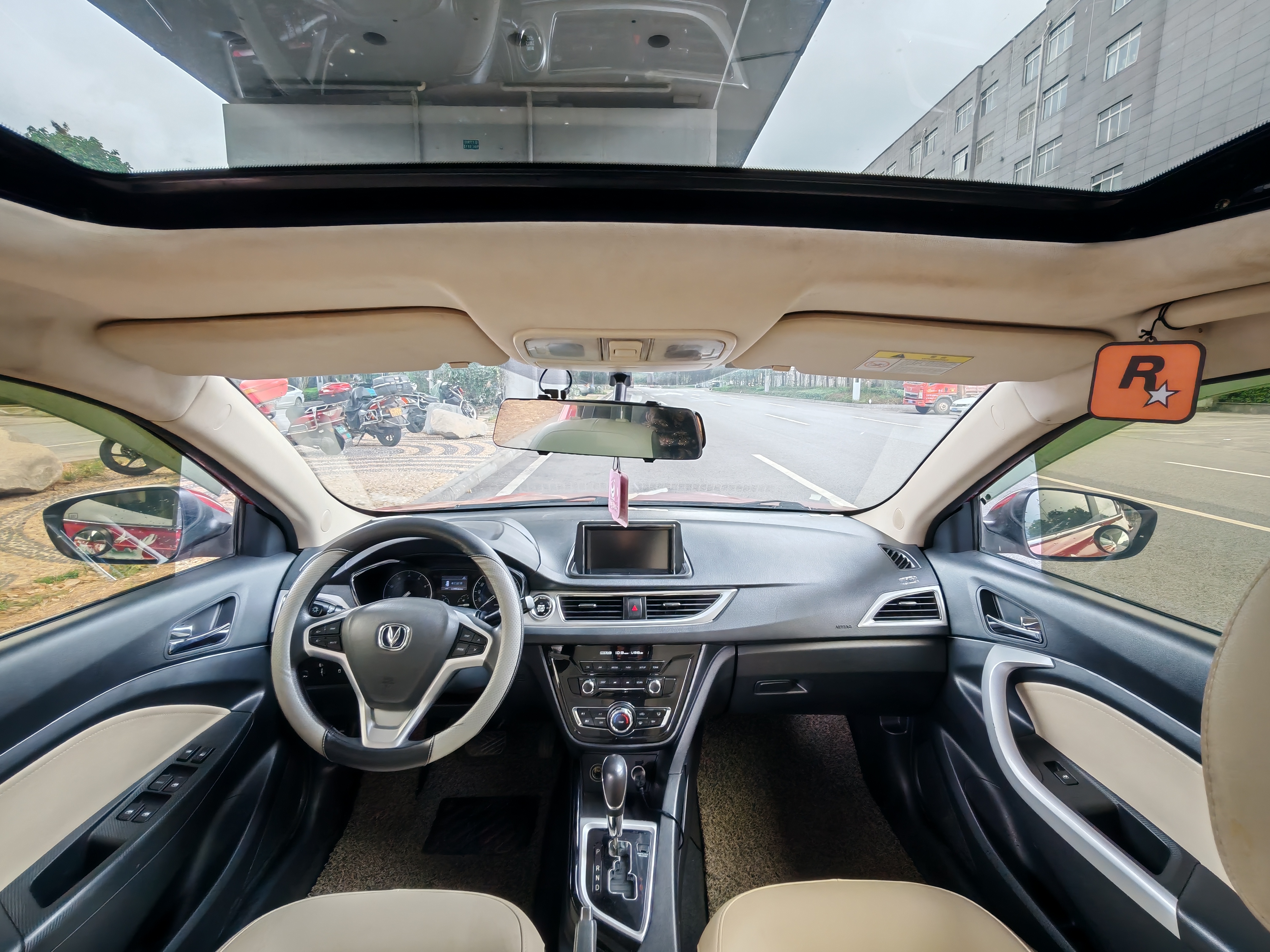 Changan Alsvin V7 2015 car image #4