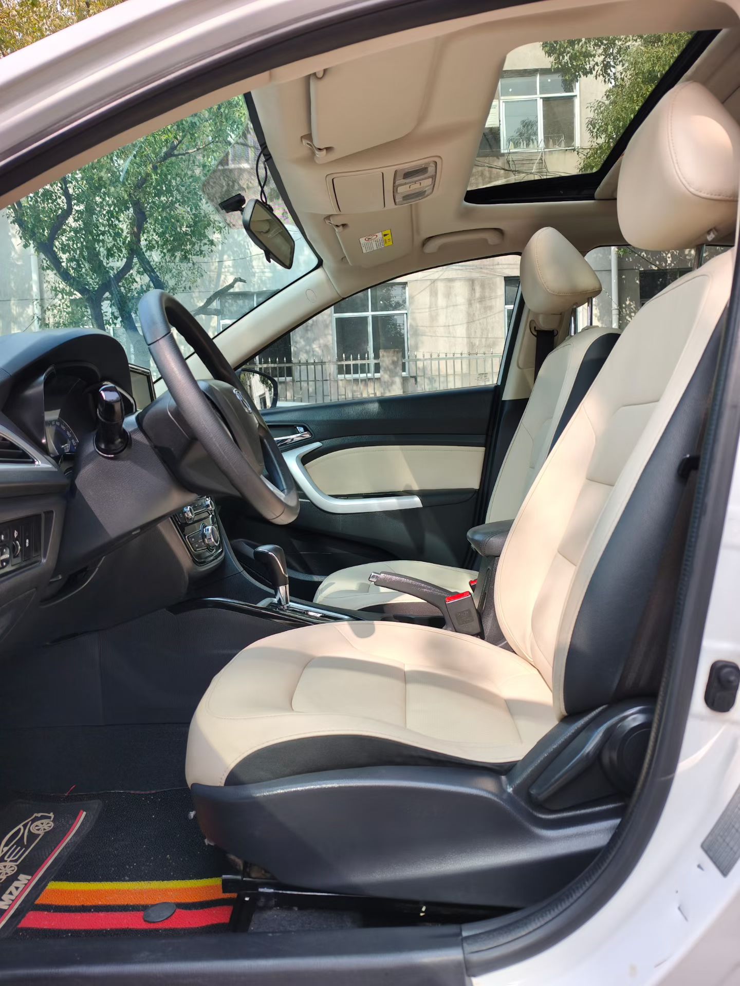 Changan Alsvin V7 2016 #4 Changan Alsvin V7 2016 car image #4