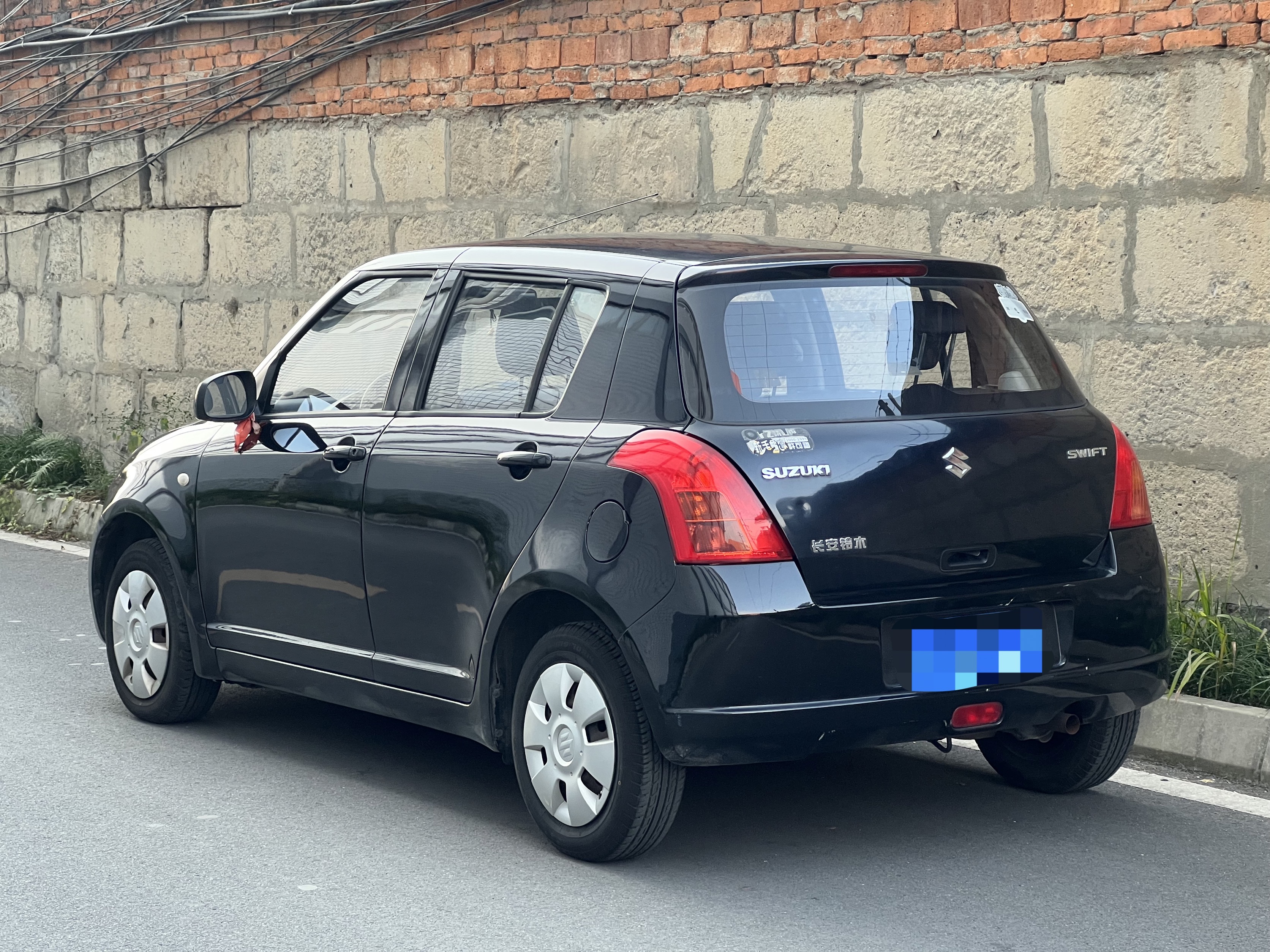 Suzuki 2010 car image #4