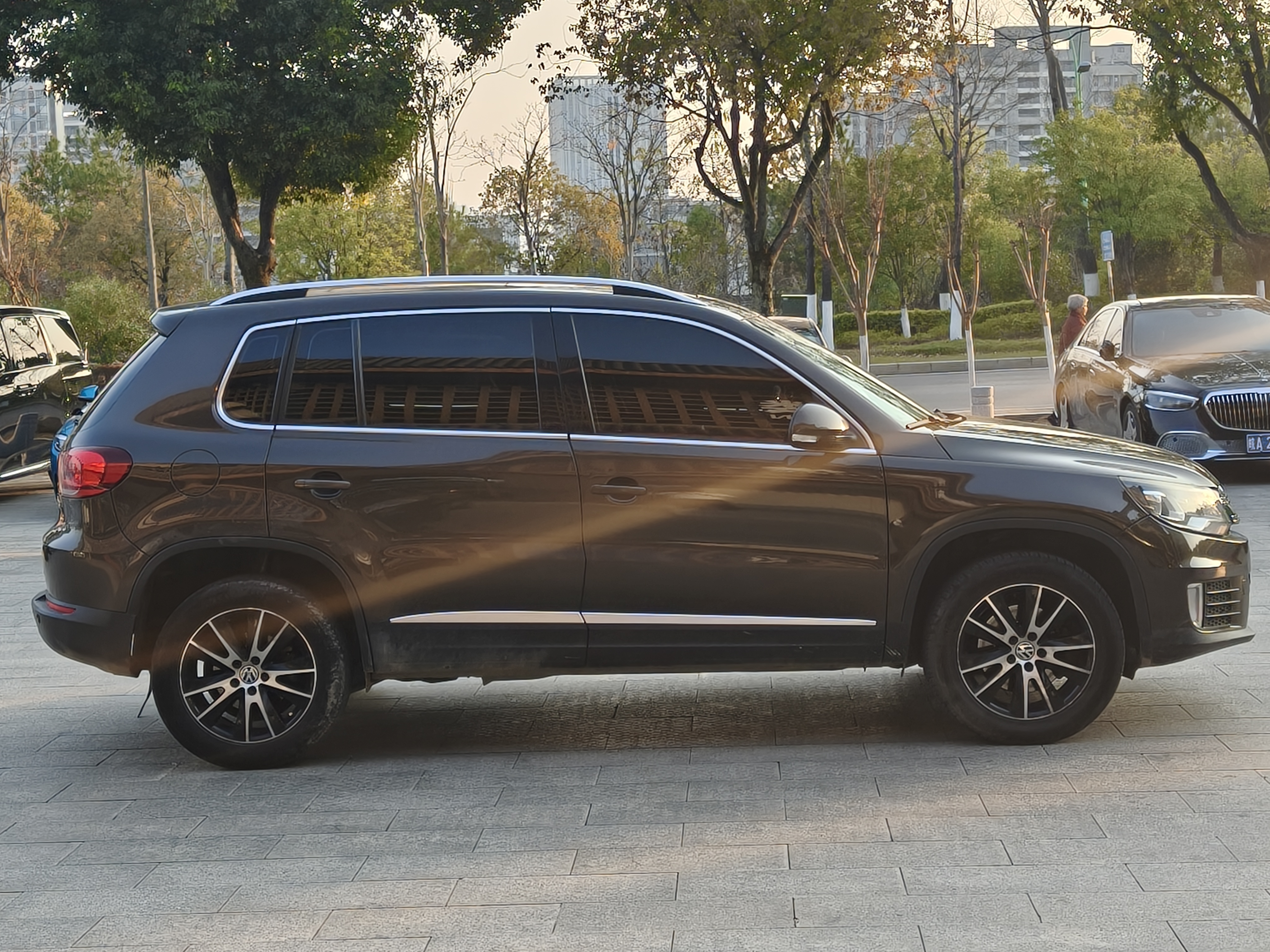 Volkswagen Tiguan 2014 car image #4