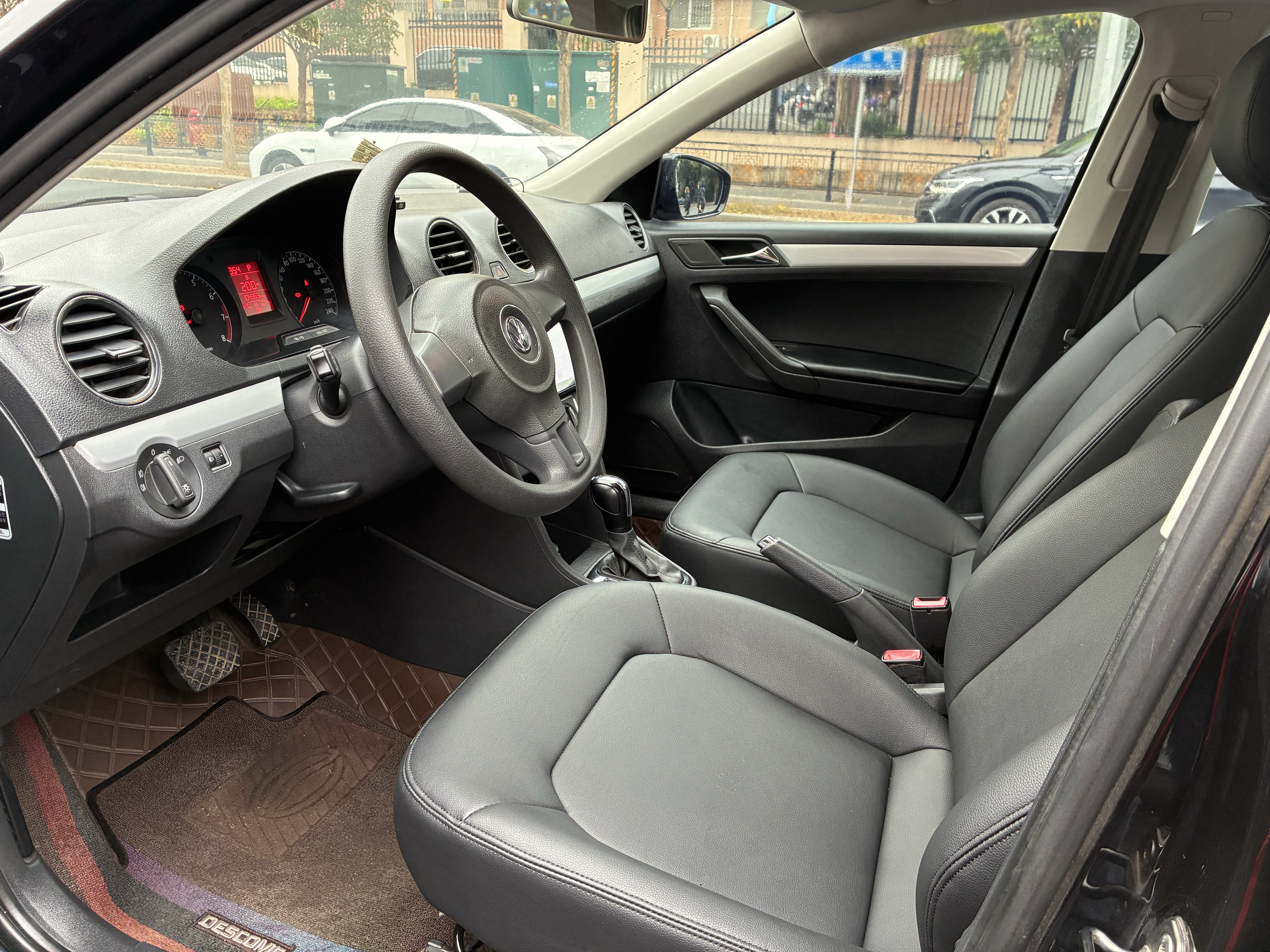 Jetta 2014 #4 Jetta 2014 car image #4