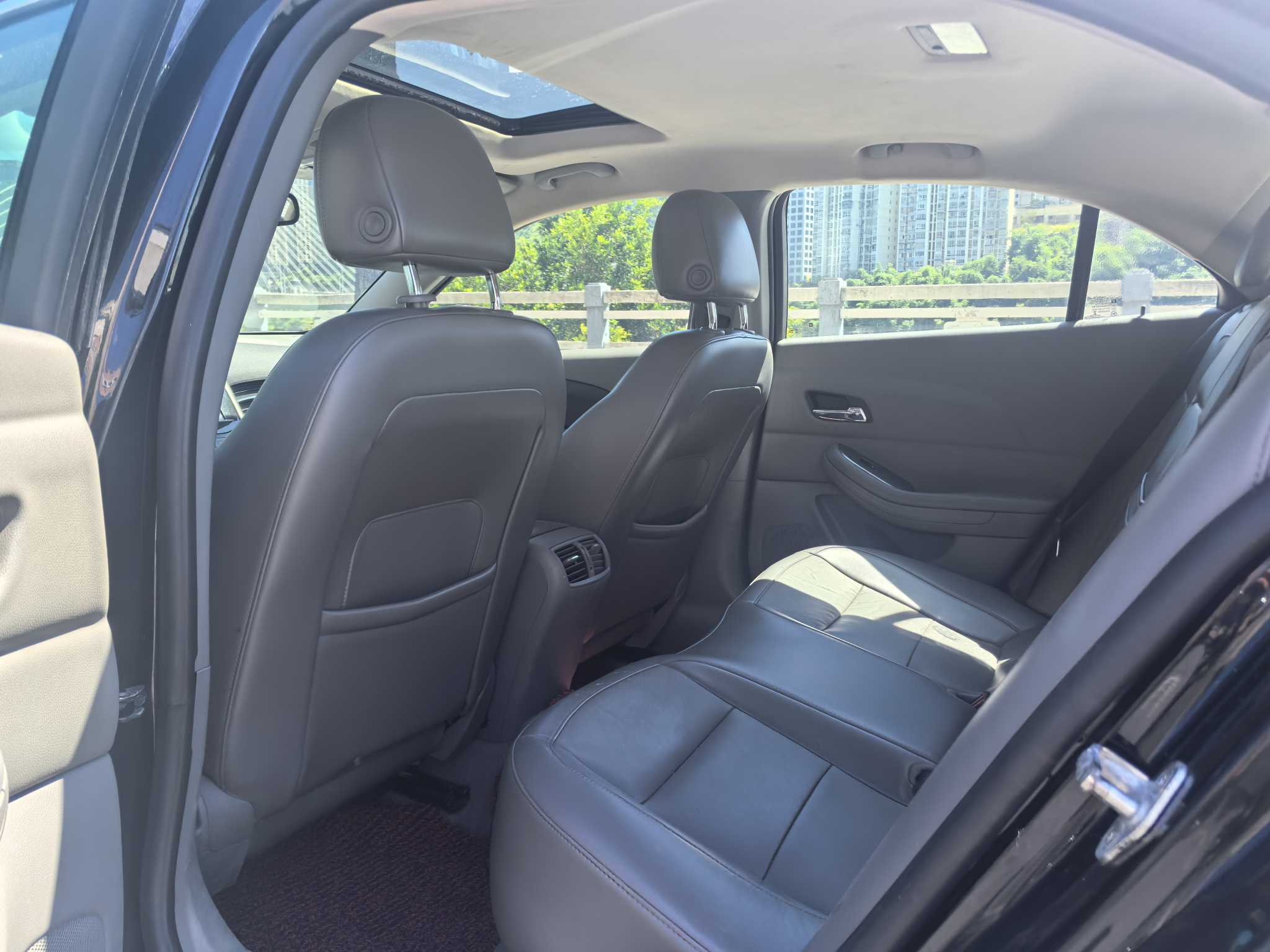 Chevrolet Malibu 2015 immagine di auto #4