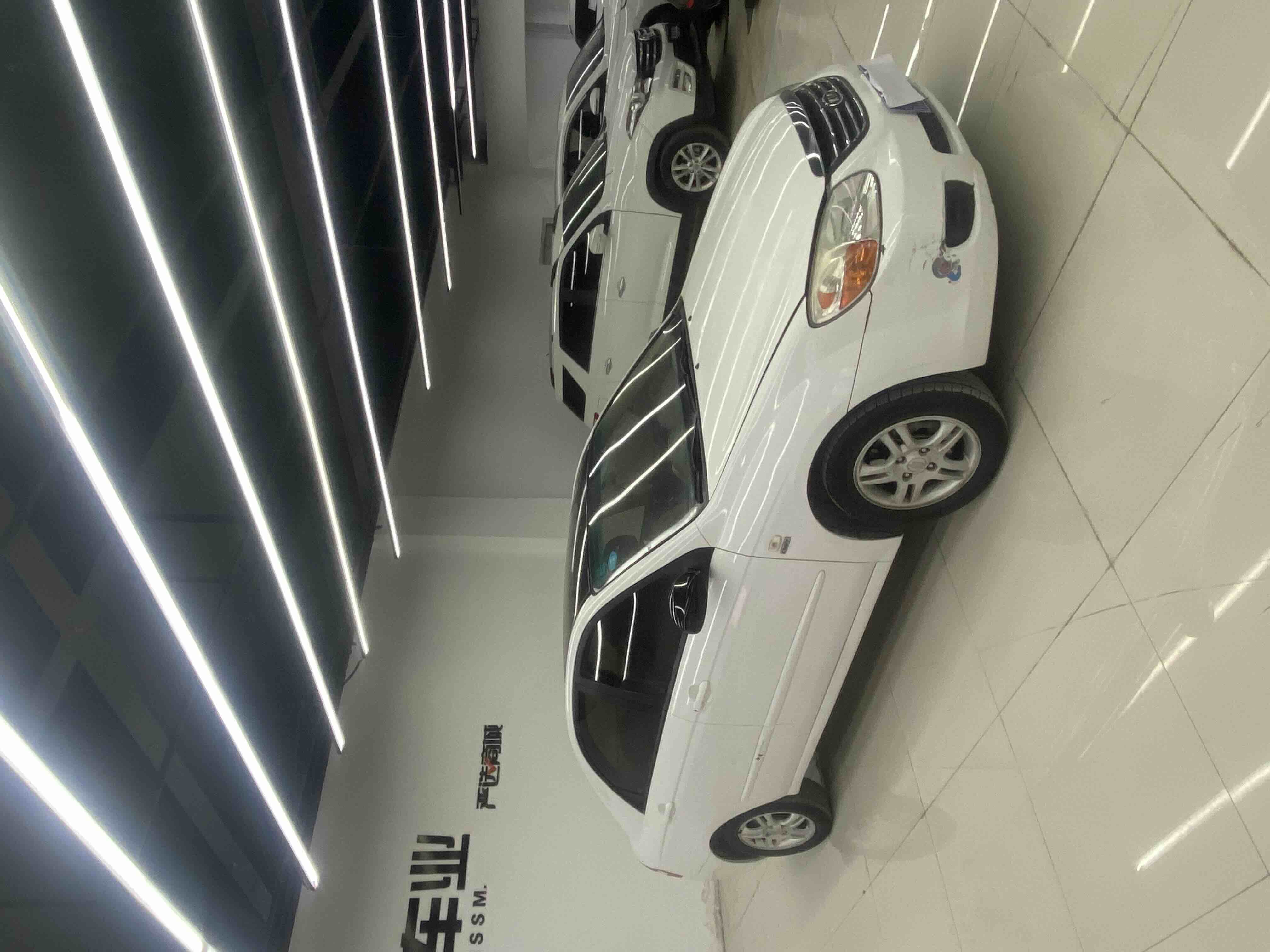 起亚 赛拉图 2011 汽车图片 #4