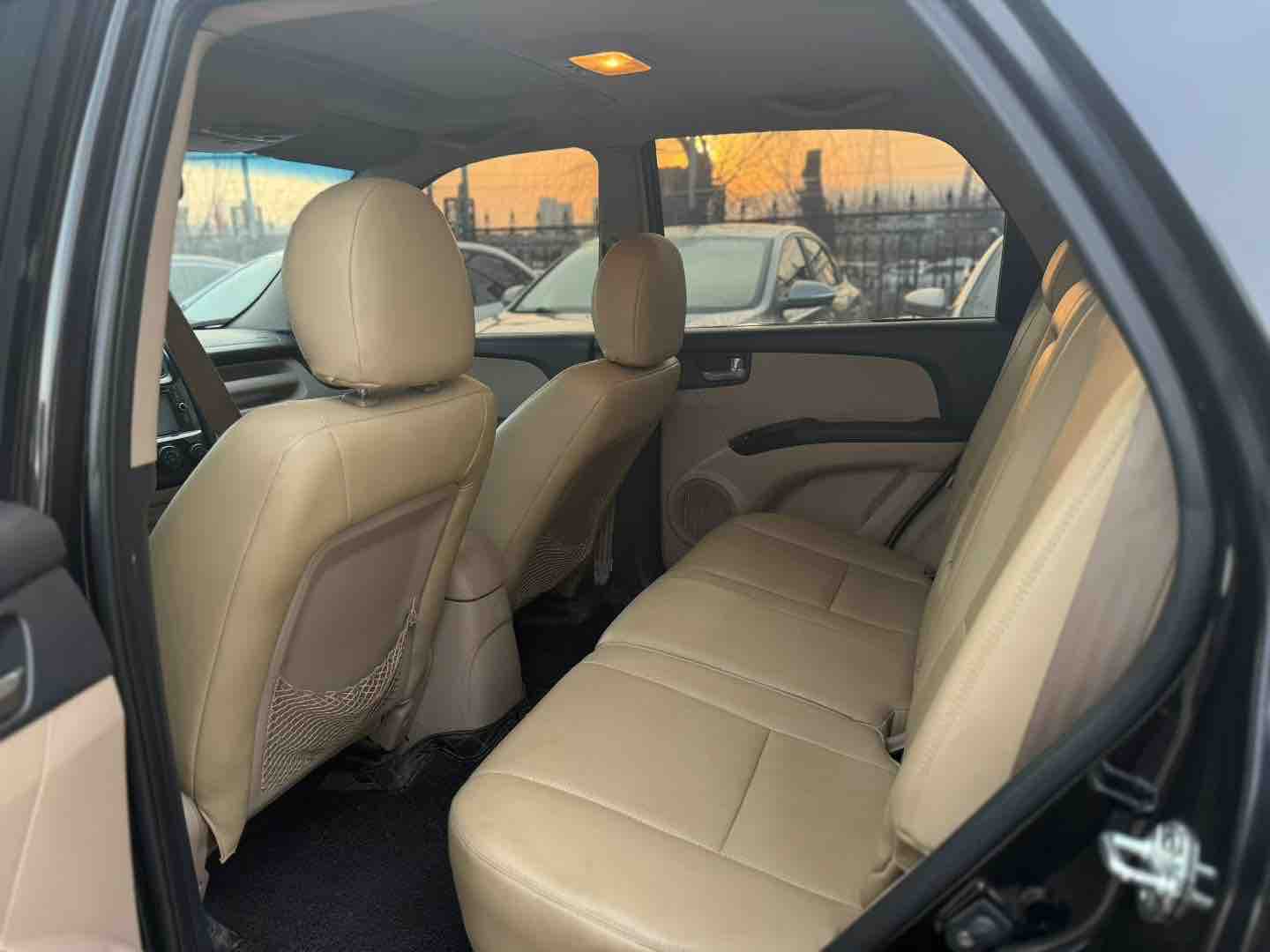 起亚 狮跑 2014 汽车图片 #4