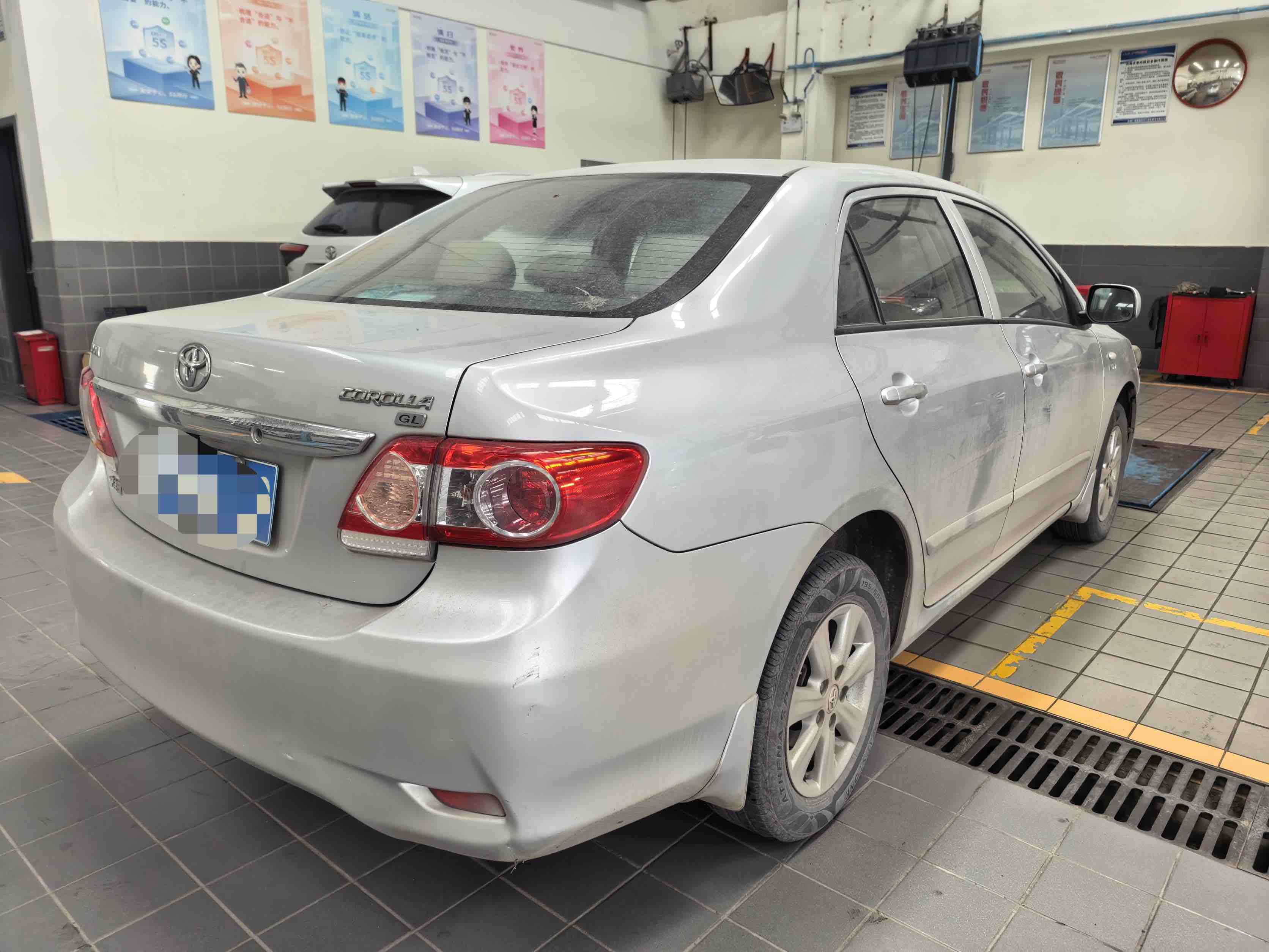 Toyota Corolla 2013 #4 Toyota Corolla 2013 car image #4