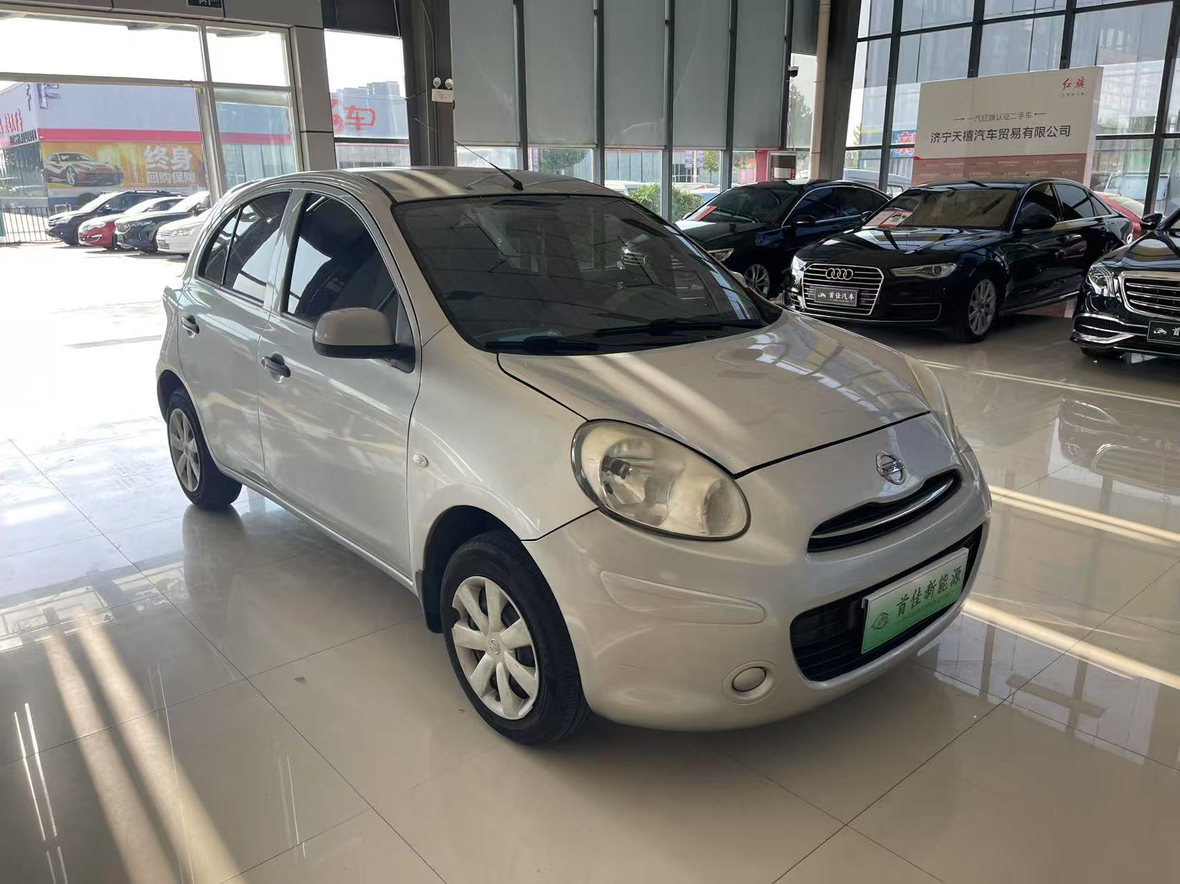 Nissan March 2012 immagine di auto #4