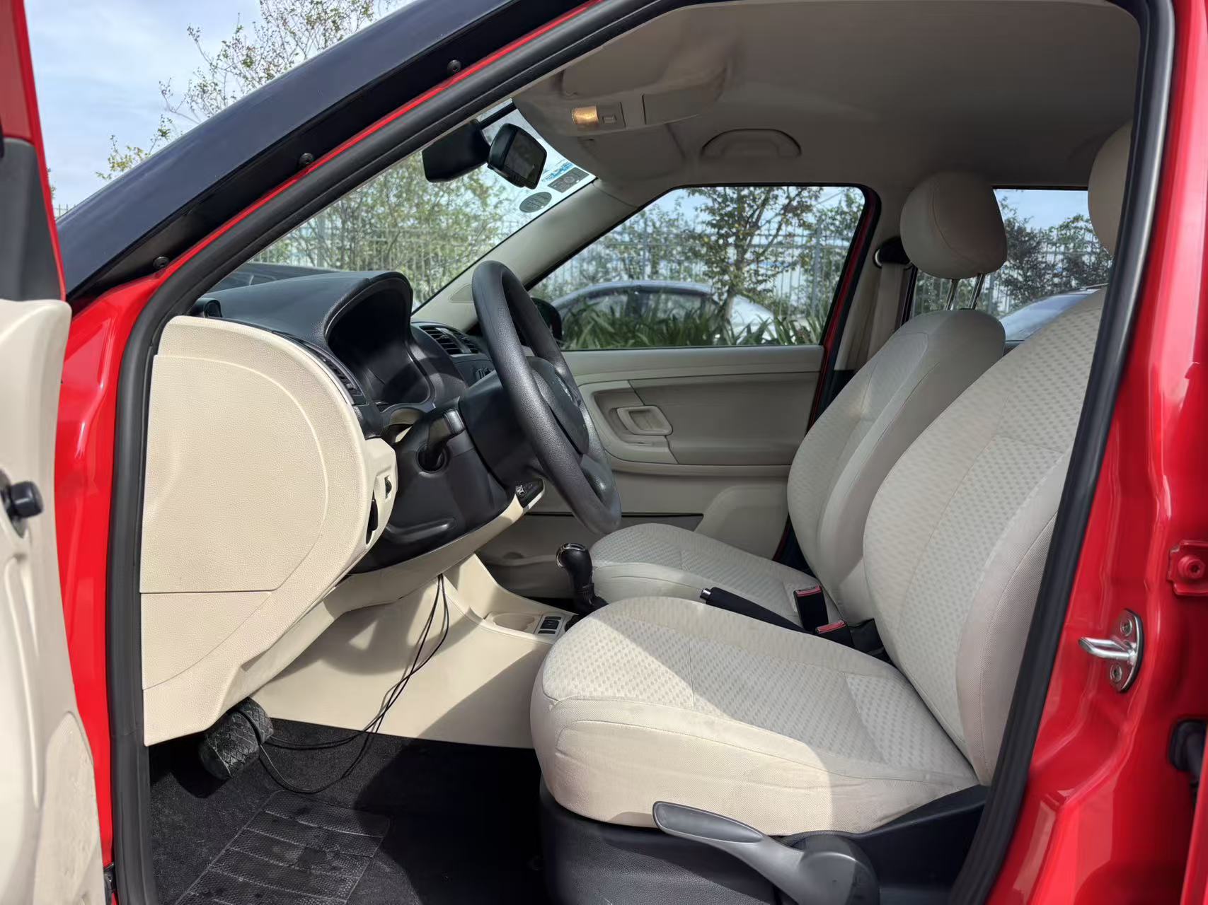 Skoda Fabia 2015 immagine di auto #4