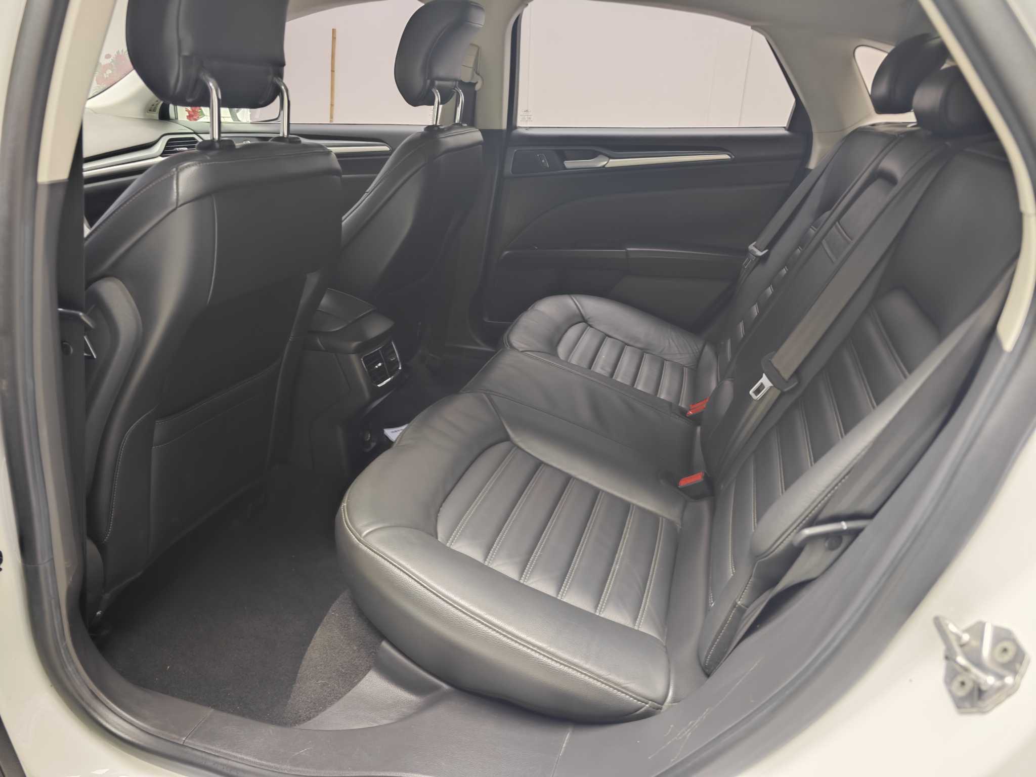 Ford Mondeo 2016 immagine di auto #4