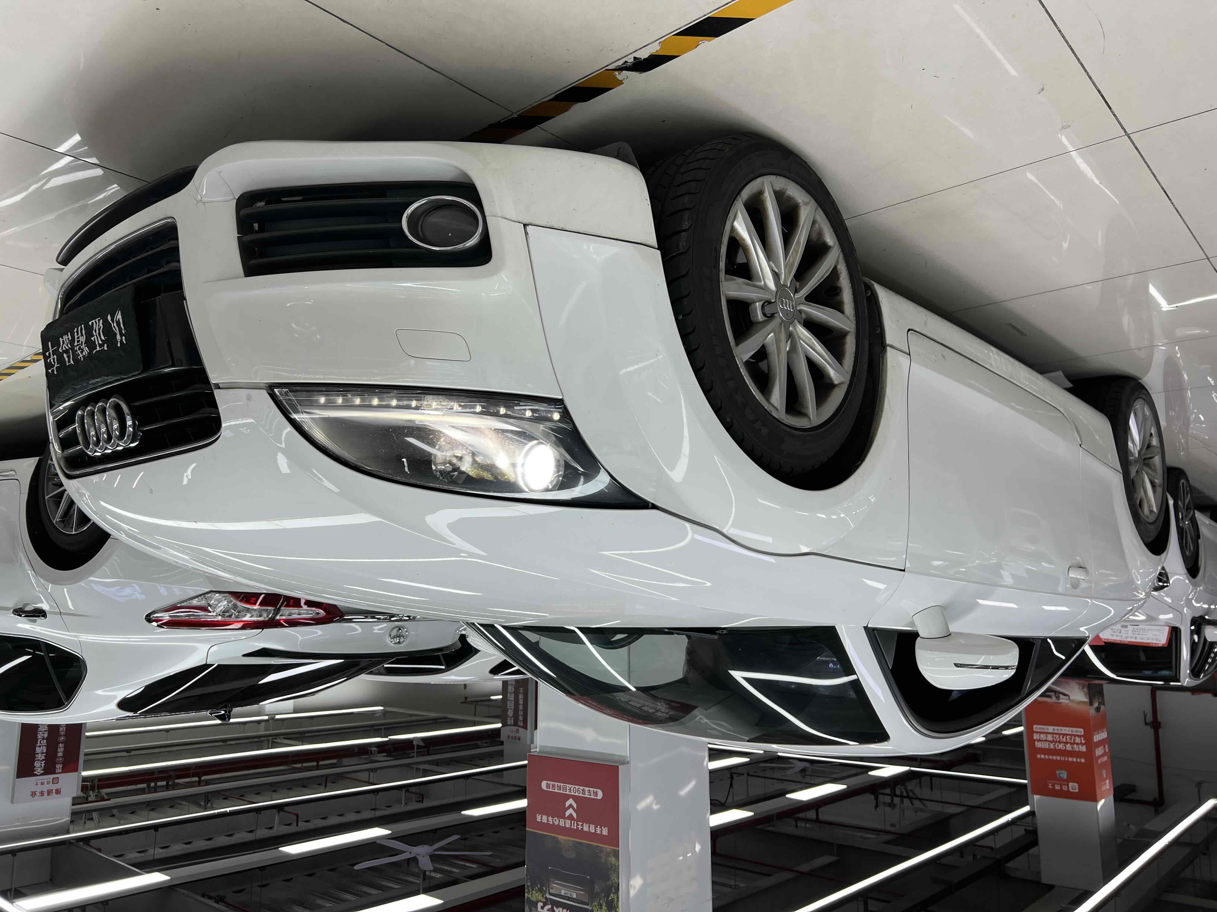 Audi TT 2012 #4 Audi TT 2012 car image #4